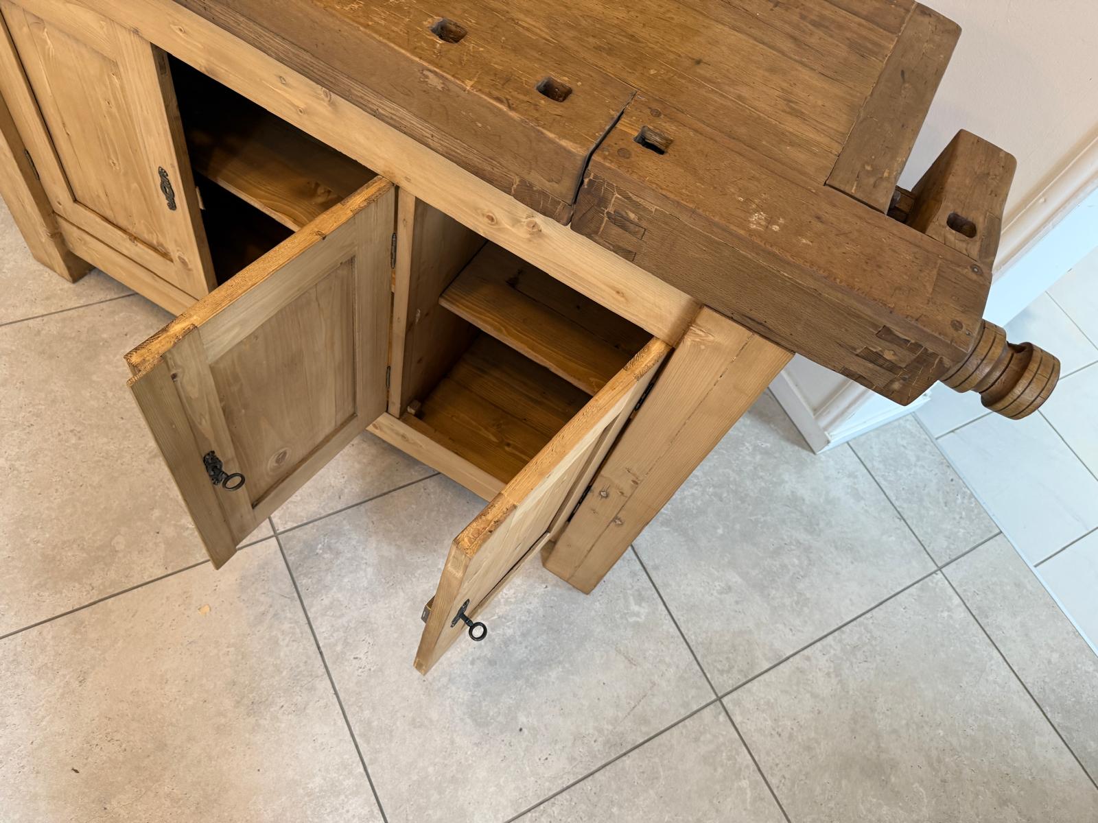 Urige Hobelbank Werkbank Pult Tresen Ladenschrank Antik G2253
