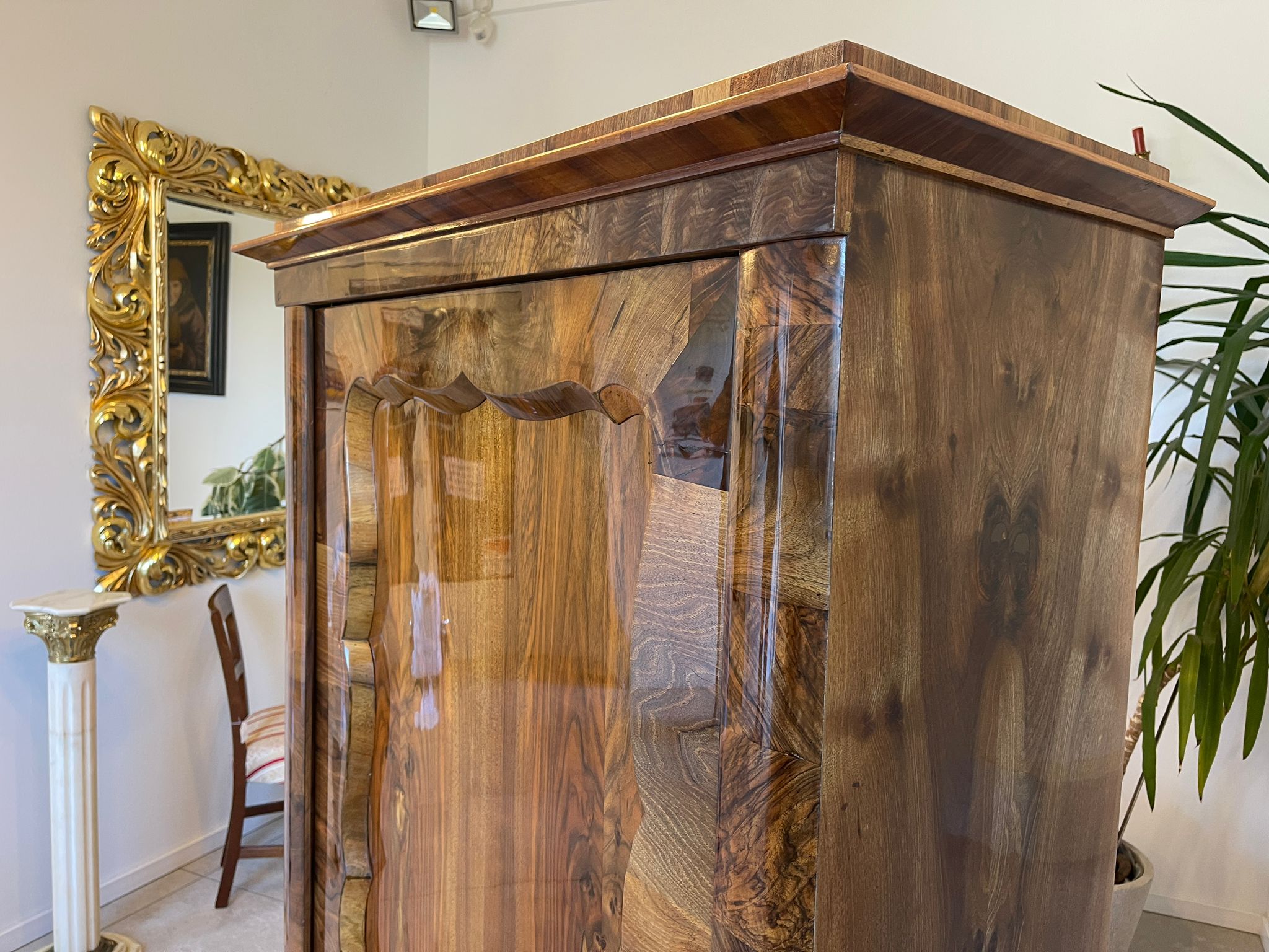 032e4915-5804-4300-b1f4-c1b75e9826f2 SALE Biedermeier Schrank Kledierschrank Kasten Nussholz A5106
