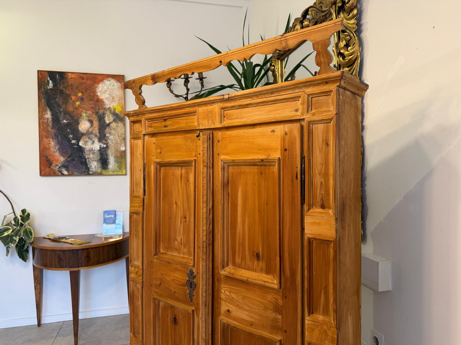 Uriger Brotschrank Almerschrank Vorratsschrank Bauernkasten Antik D1055