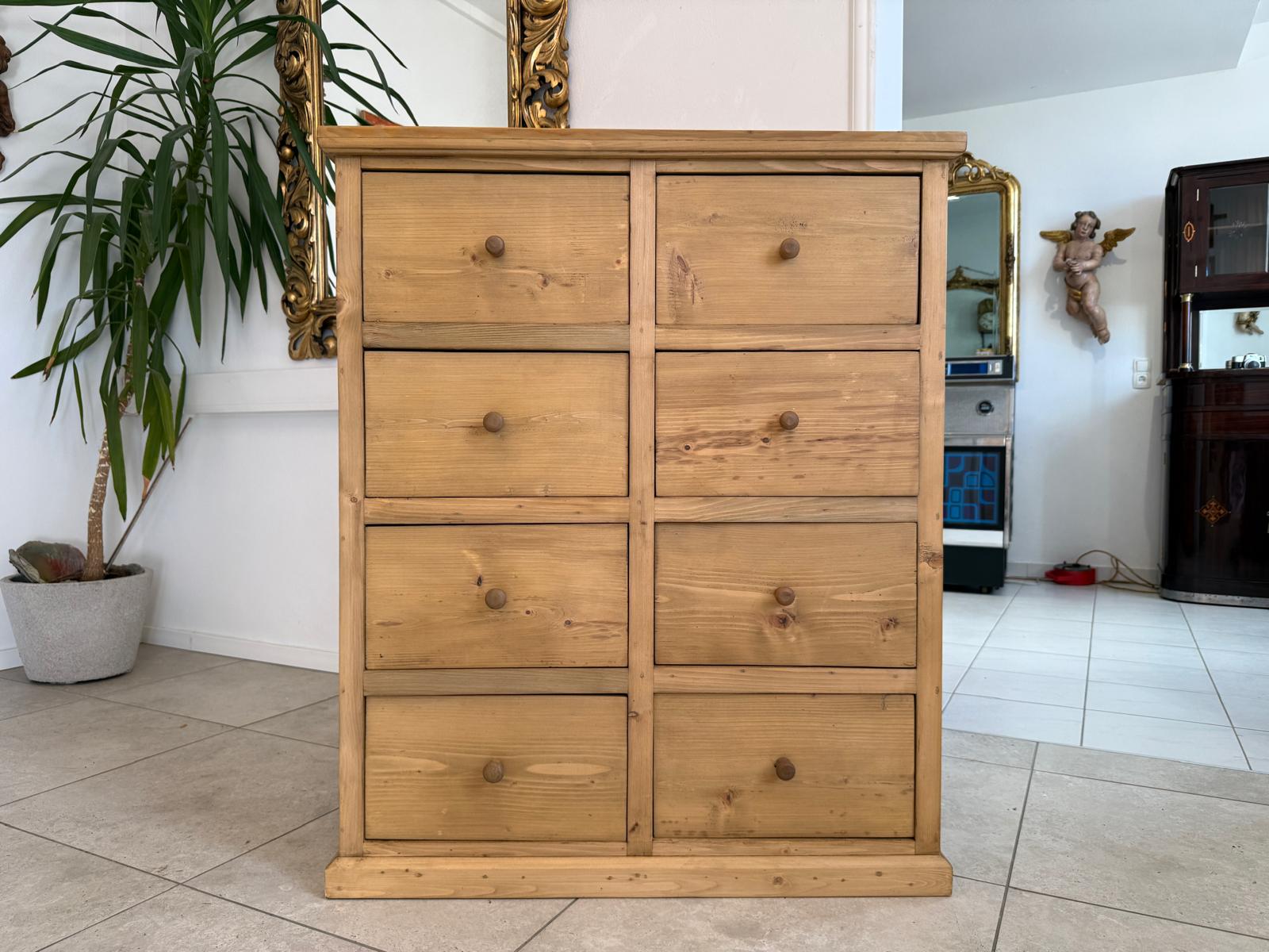 Bäuerliche 8 Ladenkommode Apothekerschrank Altholzkommode Weichholz D1182