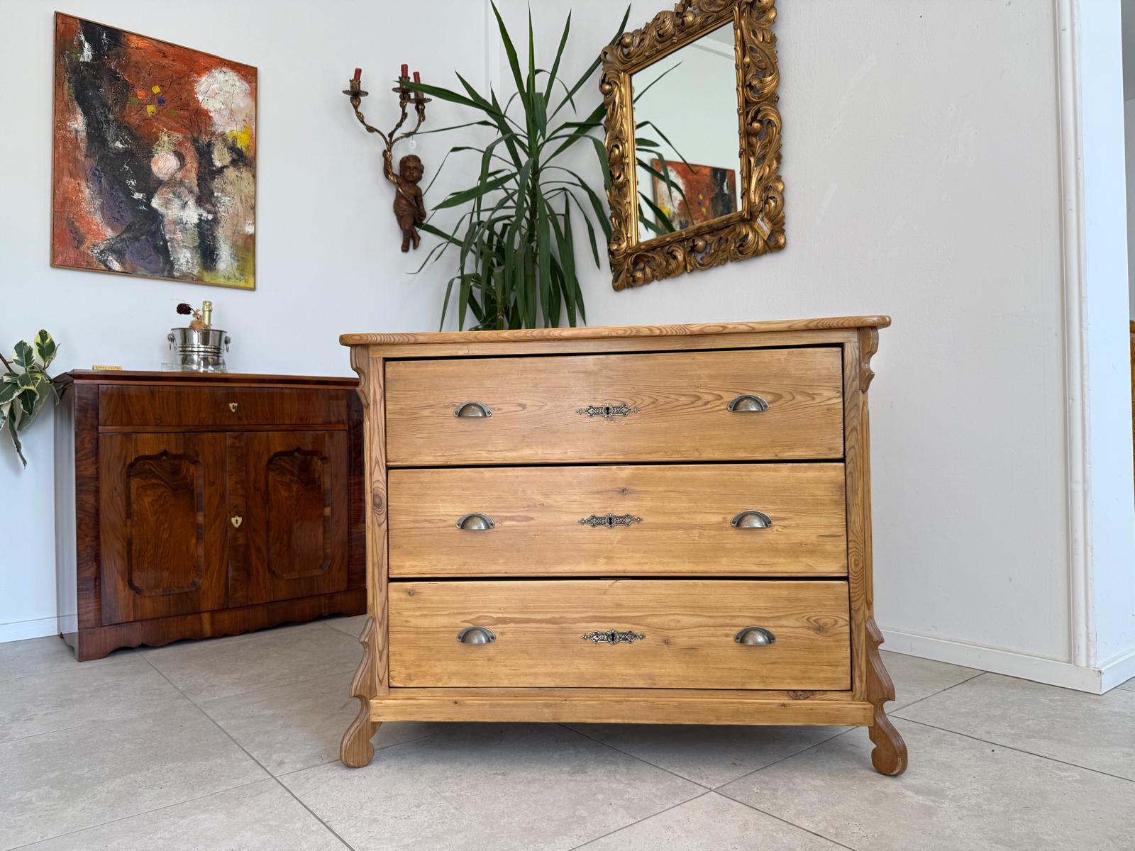 Restaurierte Gründerzeit 3 Laden Kommode Luize Phillipe Weichholz G1845