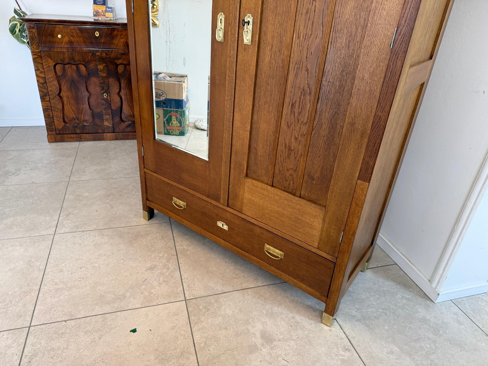Restaurierter Jugendstil Garderobenschrank Kleiderkasten D2497