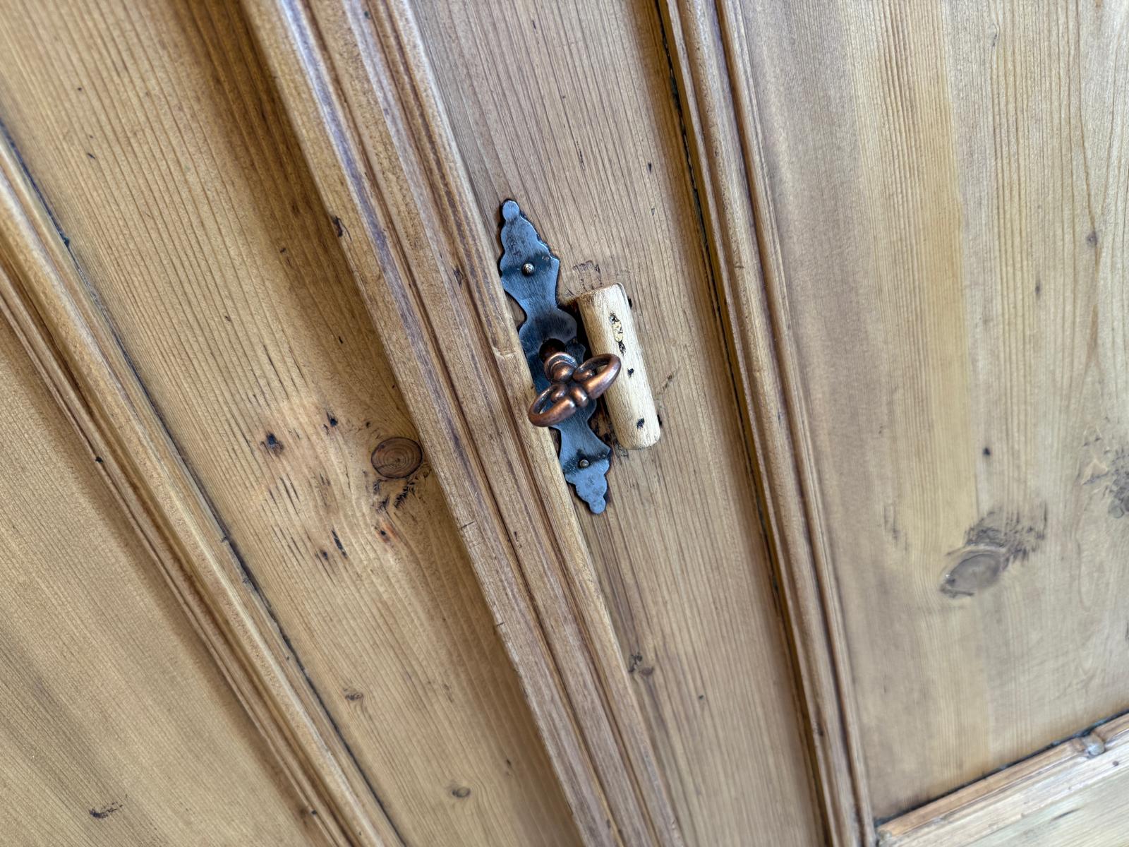 Gründerzeit Bauernschrank Bauernkasten Hallenschrank Weichholz G2132