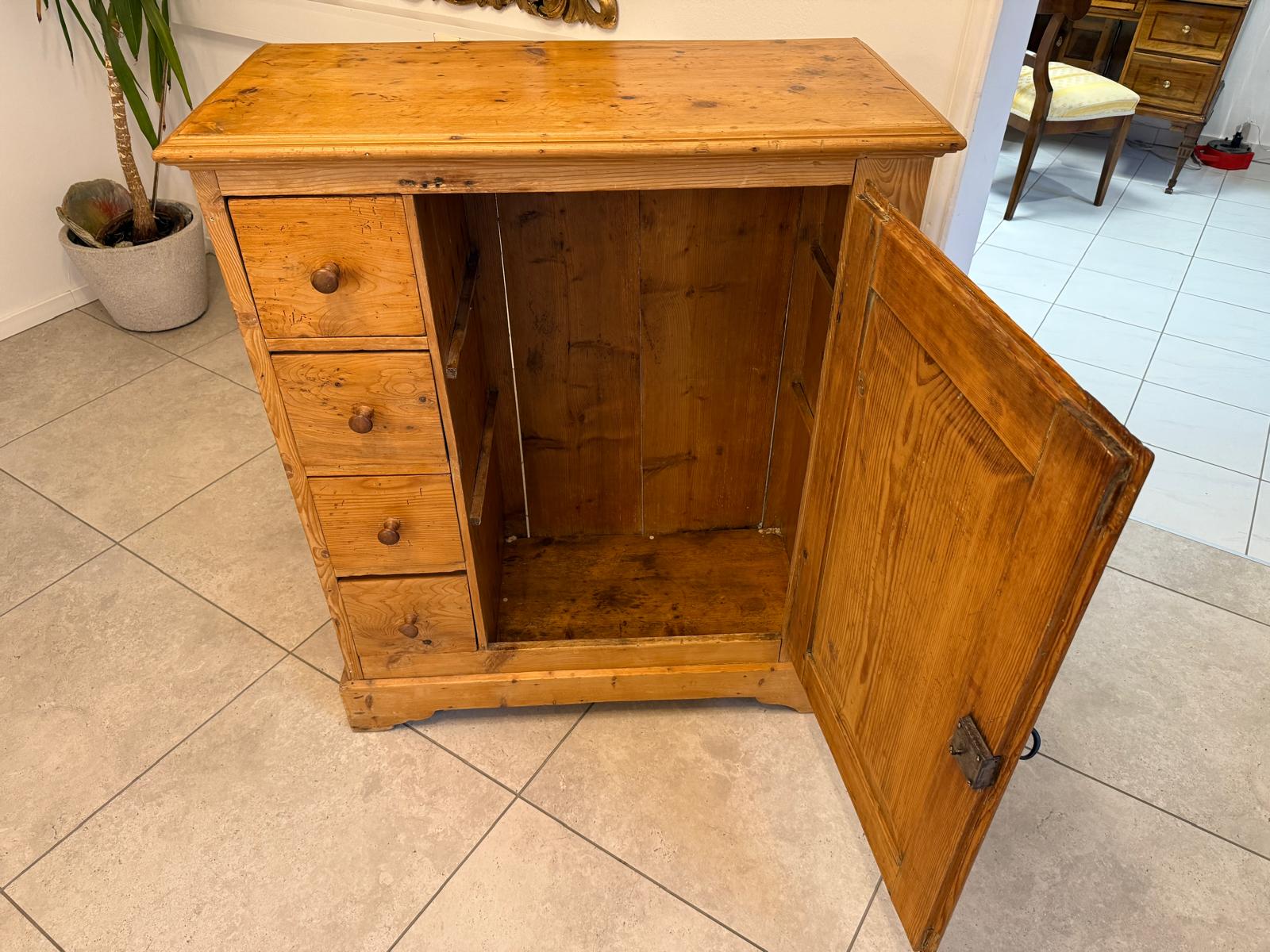 Uriger Biedermeier Brotschrank Almerschrank Speiskasten Bauernkasten G2327