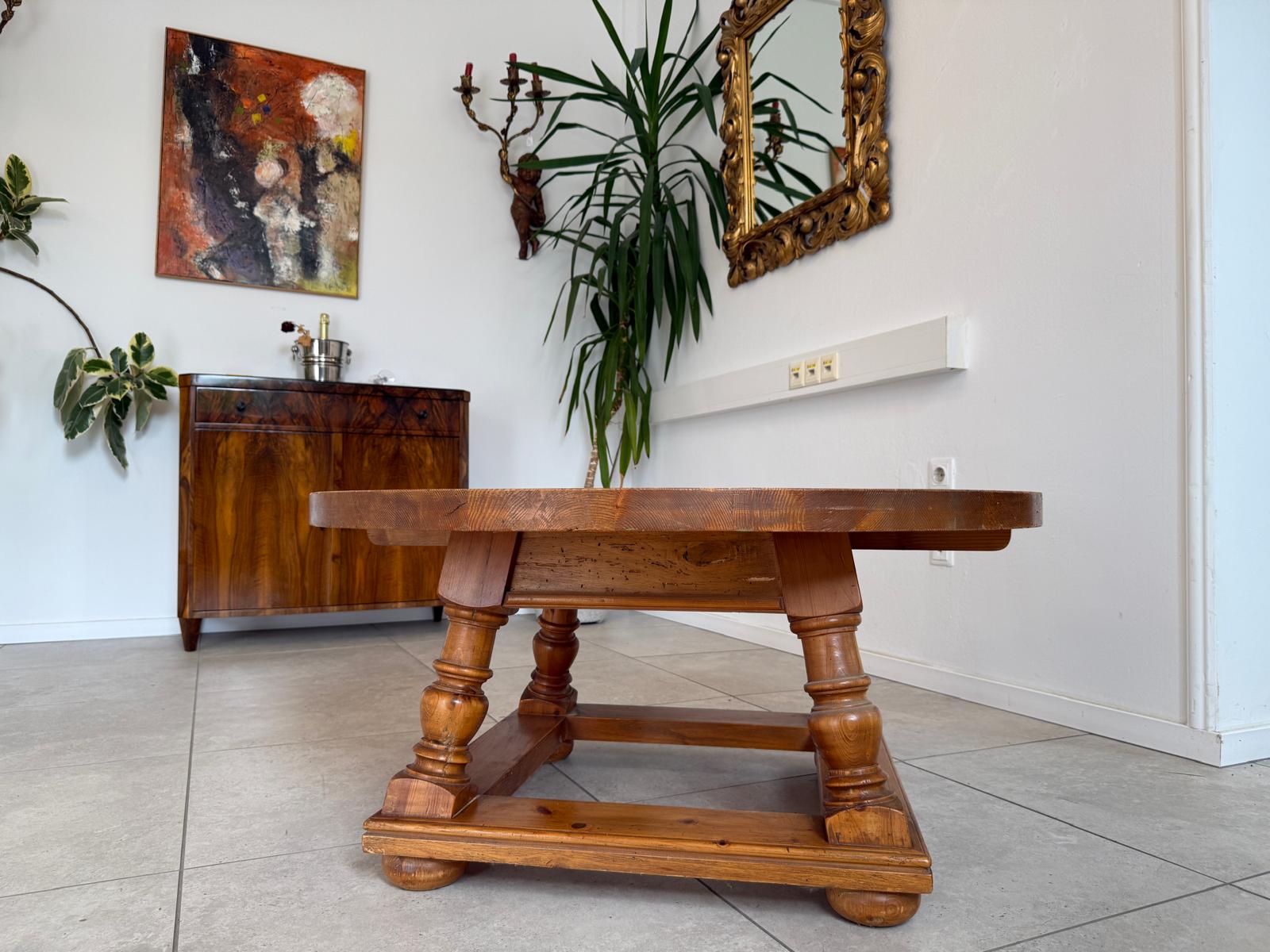 Massiver Couchtisch Bauerntisch Wohnzimmertisch Bauernstube G1889