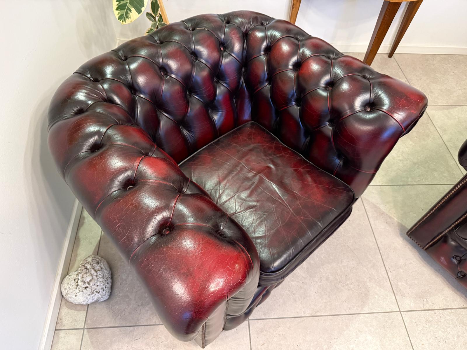 3er Ensemble Chesterfield Sofa Clubfauteuils Cultmöbel Antik D1027