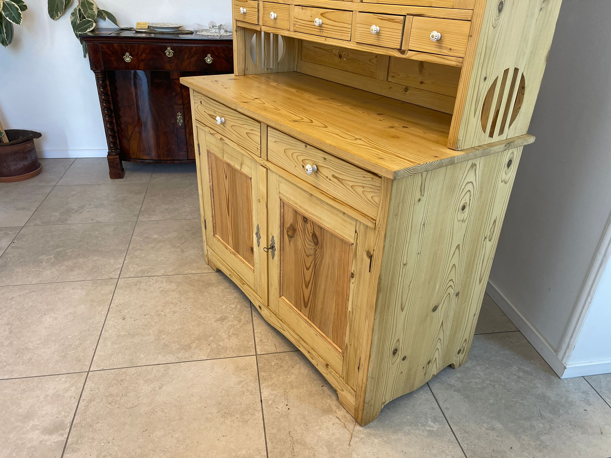 4eb5ed66-05e8-4230-ba9f-06e72c87d3e9 Jugendstil Küchenbuffet Küchenschrank Küchenkredenz A4899