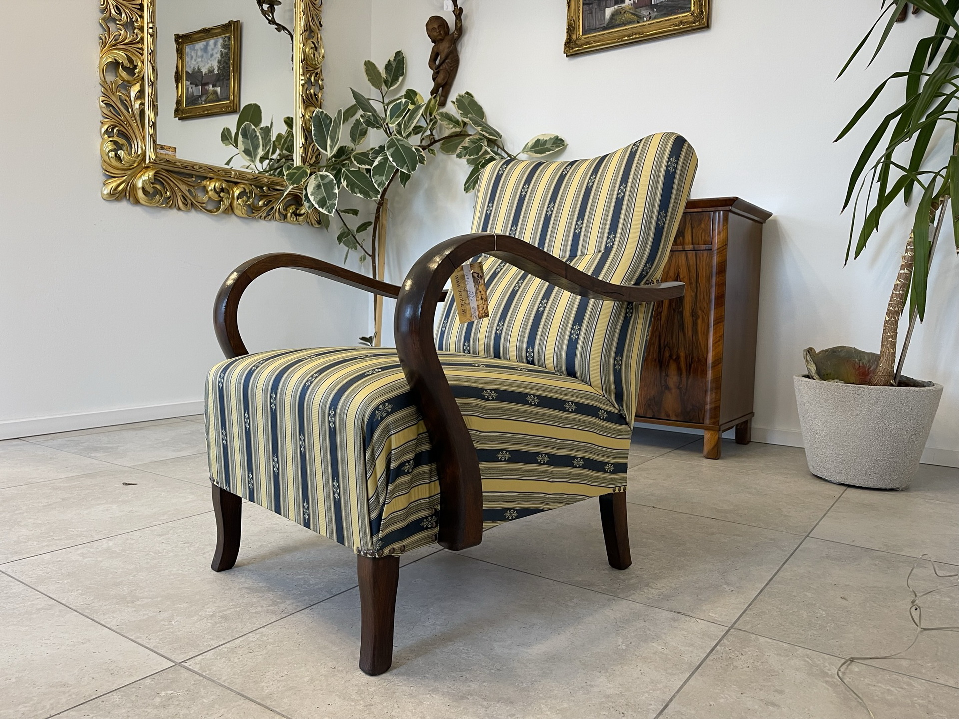 Biedermeier-Barock_40jmHdJWCcKG4SB Art Deco Fauteuil Armchair Halabala, neu gepolstert, massives Buchenholz, i1754