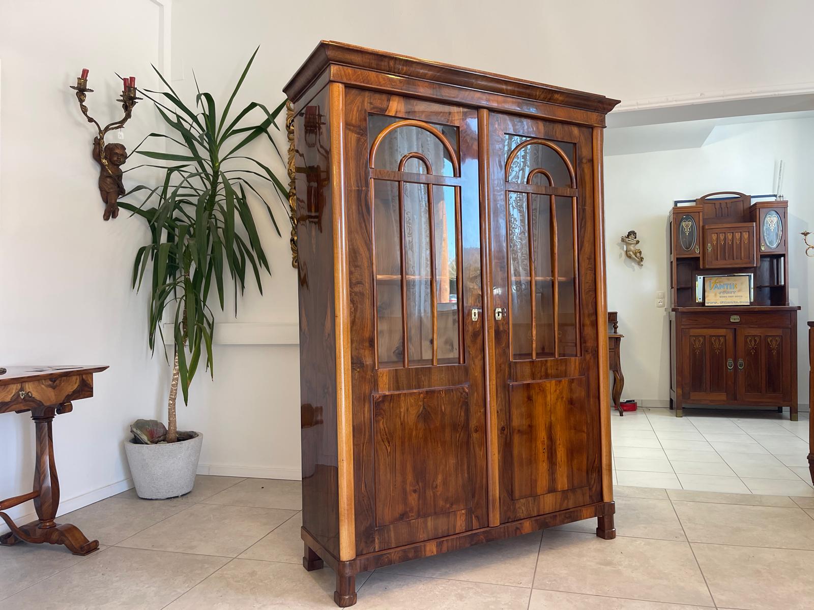 TRAUM Restaurierte Biedermeier Vitrine Bücherschrank Glasschrank ANTIQUITÄT G1371