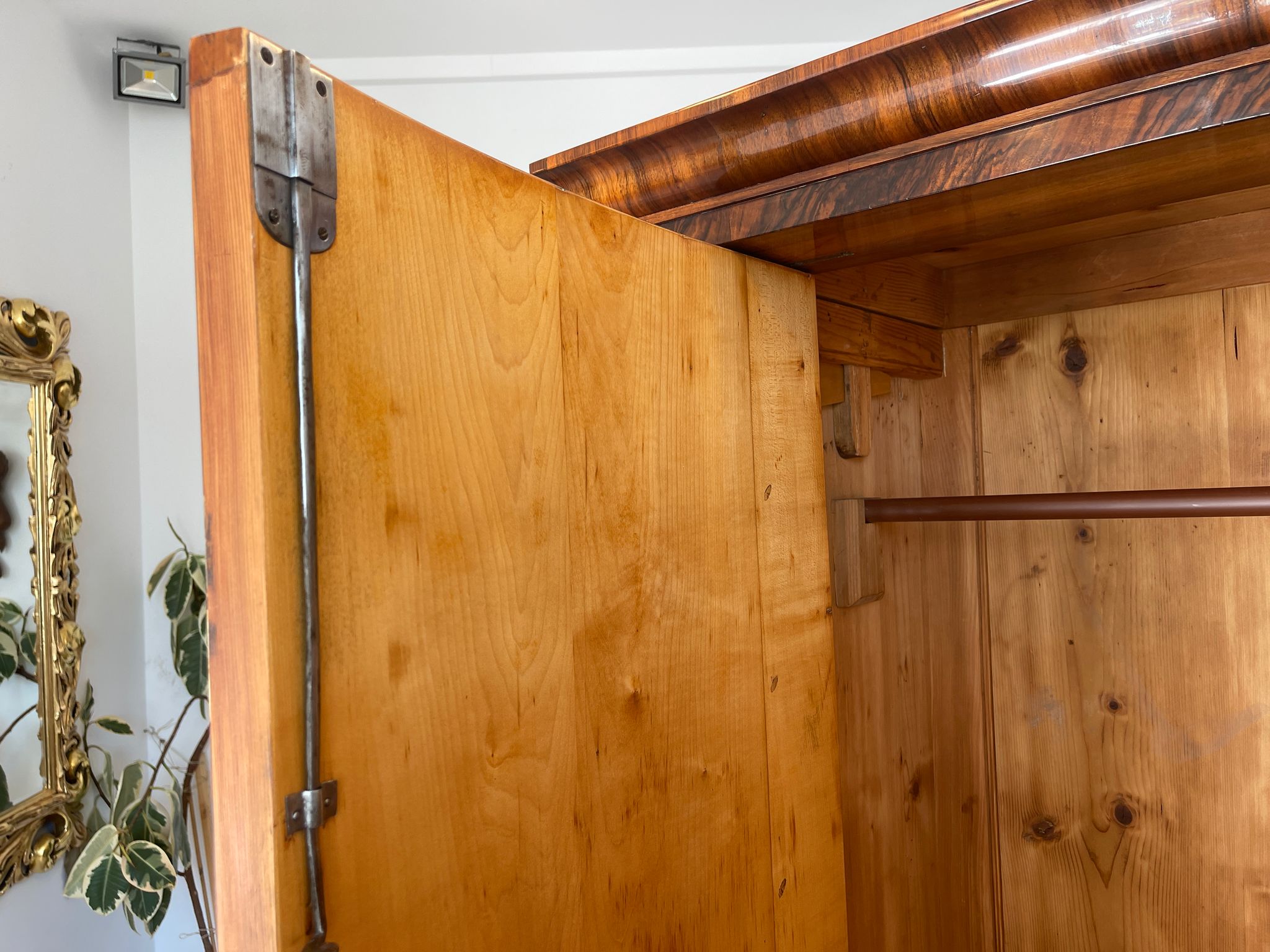 SALE Traum Empire Schrank Säulenschrank Restauriert Antiquität Marketiert G1378
