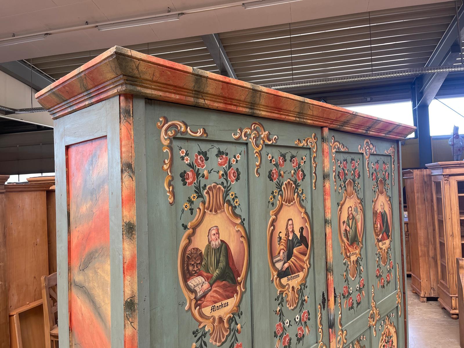 Antiker Sakristei-Schrank Antiquität Rarität Apostelschrank Bauernschrank Handbemalt G1304