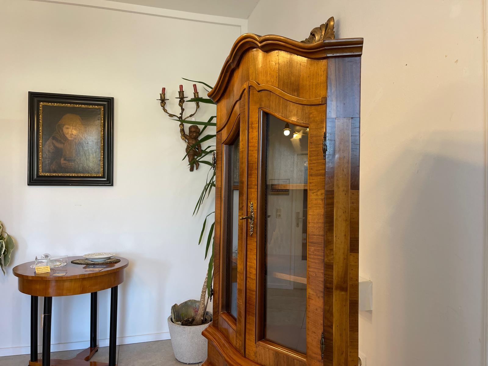 Traum Vitrine im Barockstil Eckvitrine Eckschrank G1262