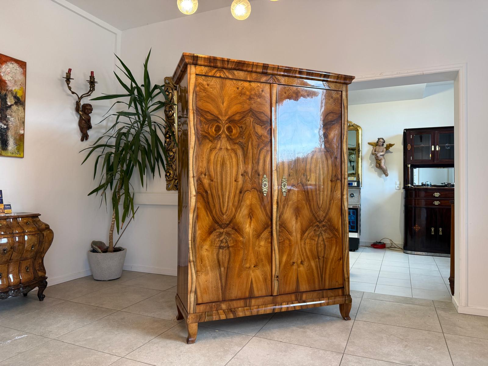 Sale Restaurierter Hallenschrank Biedermeier Schrank Kasten Antiquität D1178