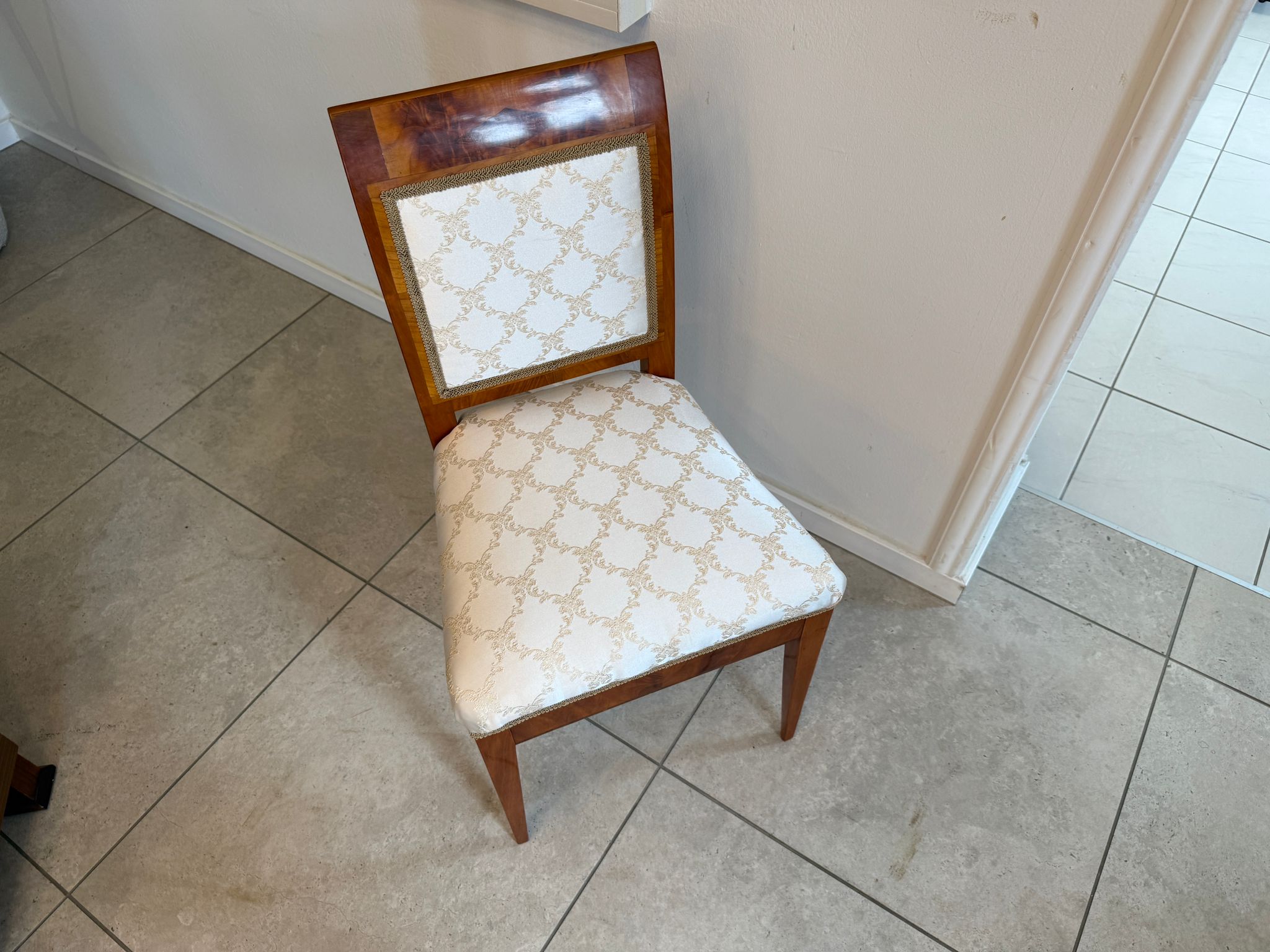 SALE Restaurierter Biedermeier Sessel Nussholz Stuhl Antiquität D1196