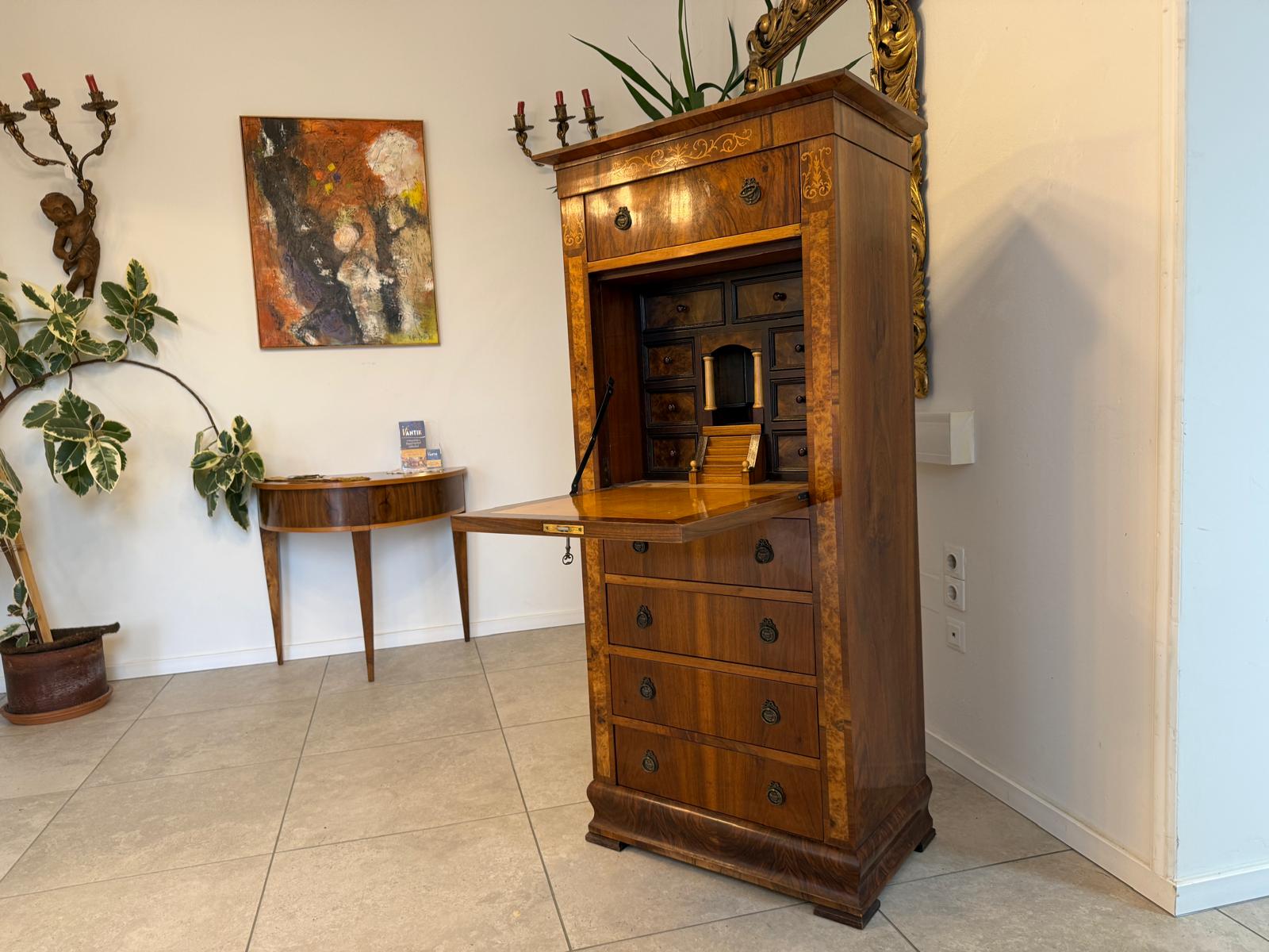 Zierlicher Barocker Sekretär Schreibtisch Wurzelholz G2302