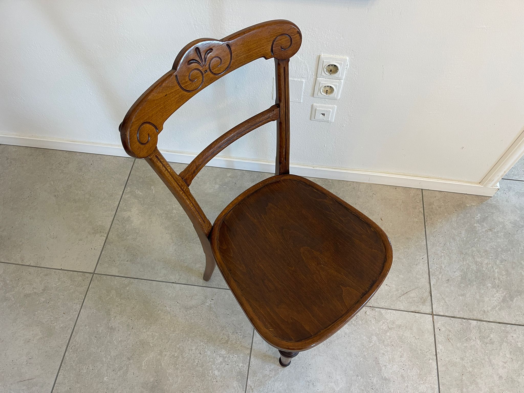 680e7709-2448-4253-a408-22a1db1d600e Thonet Sessel Original - Bugholz Klassiker Modell A4894