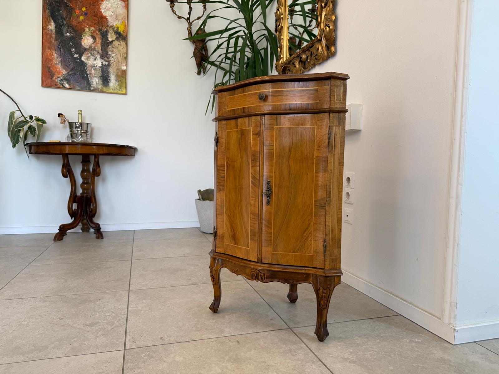 Stilvolle Eckanrichte Eckkommode Anrichte Barockstil G1767