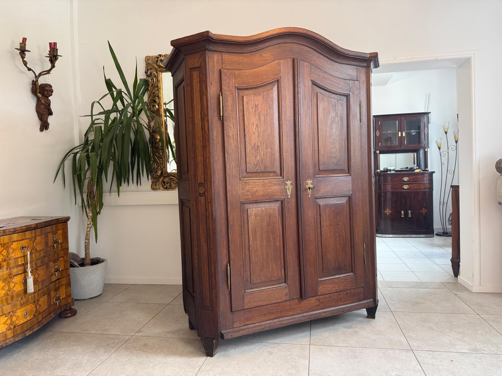 Barock Hallenschrank Schrank Eichenholz Geschnitzt D2626