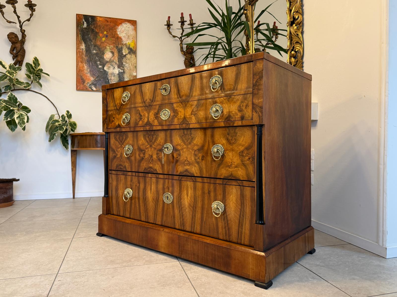 Restaurierte Biedermeier Schreibkommode Nussholz Antiquität G2254