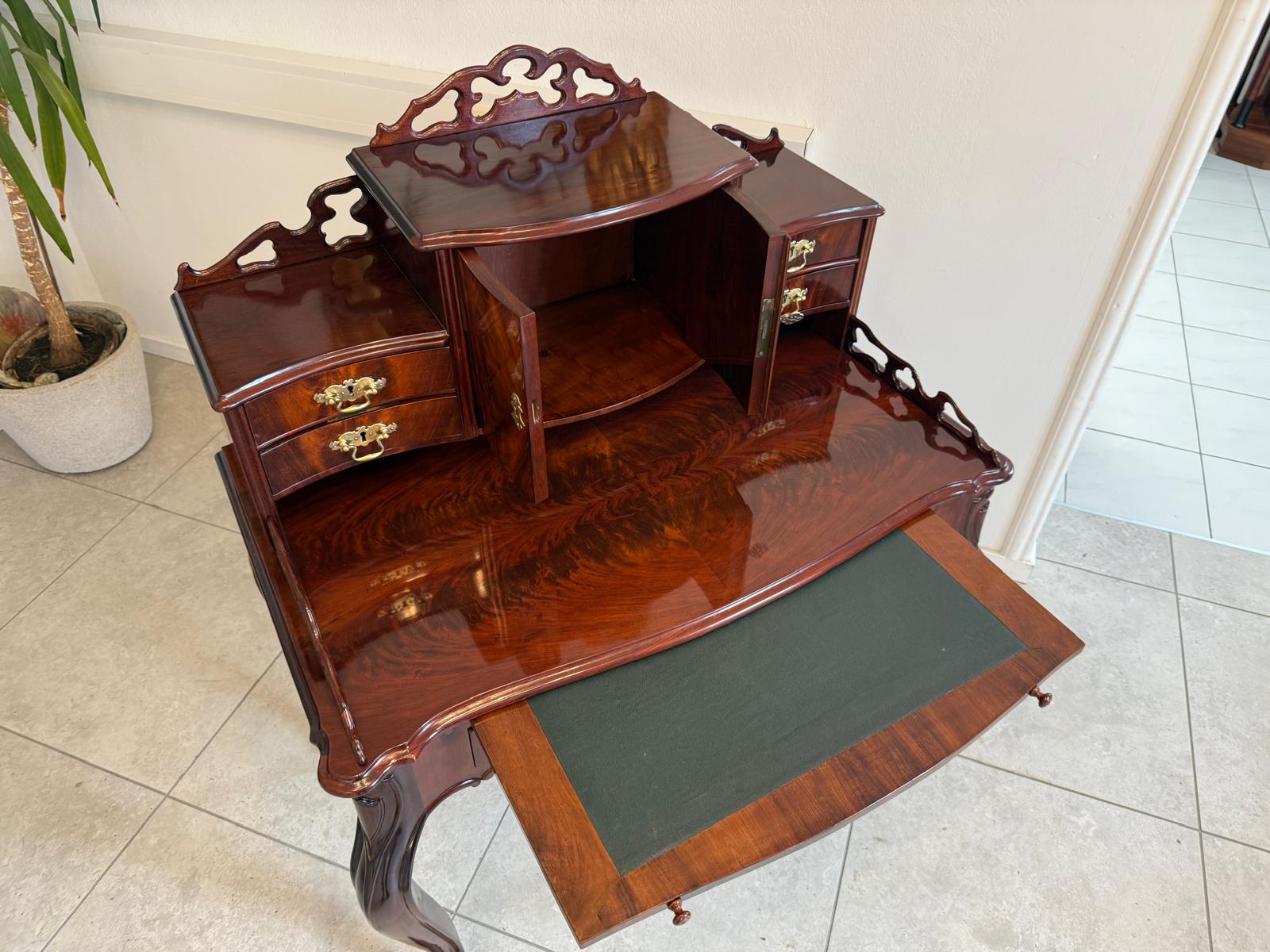 Biedermeier Damen Sekretär Schreibsekretär Nussfurniert Antiquität  G1831-1