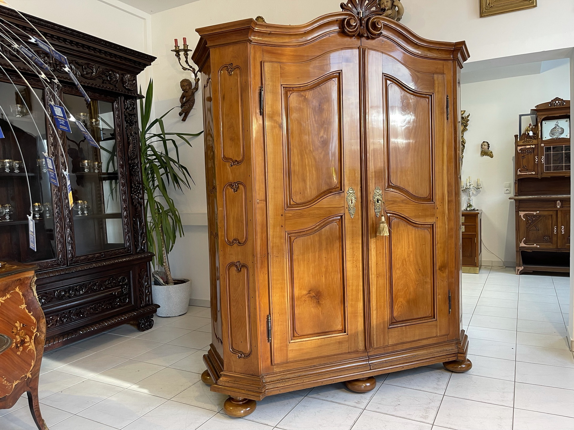 barock-empire-biedermeier_14DbBfBqYjd3dmQ Prachtvoller Barockschrank Bauernschrank Antik Altrestauriert A2773