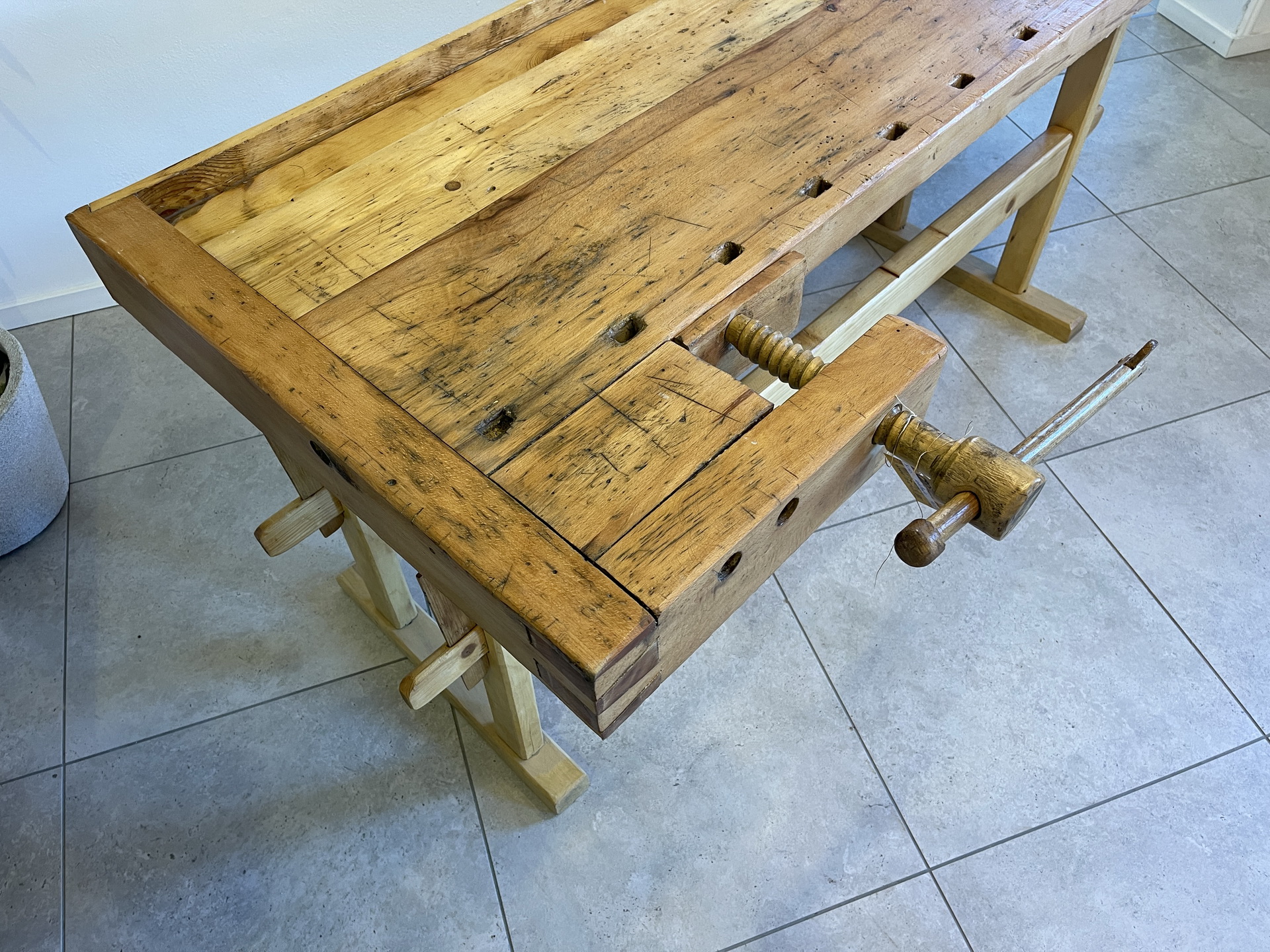 Bauernschrank-36 Sale Original Hobelbank, Werkbank, Designertisch B1925