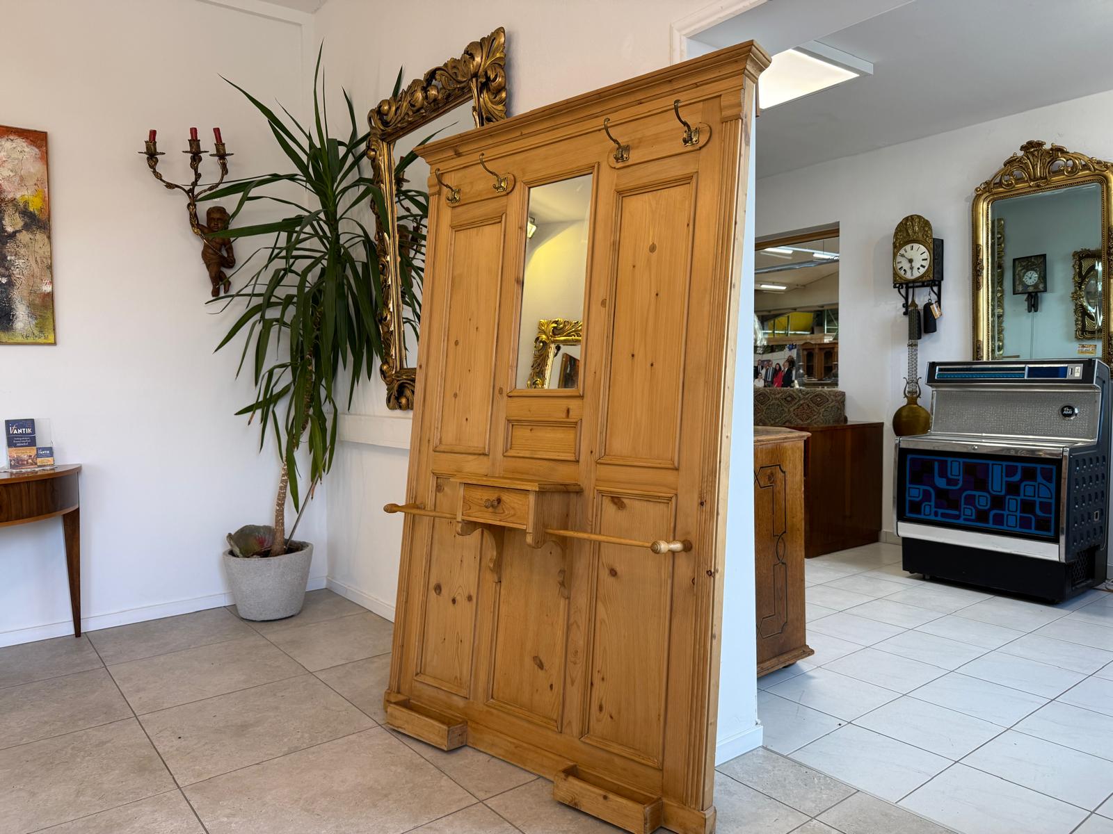 Bäuerliche Gründerzeit Garderobe Kleiderablage Weichholz Antik G1048-1