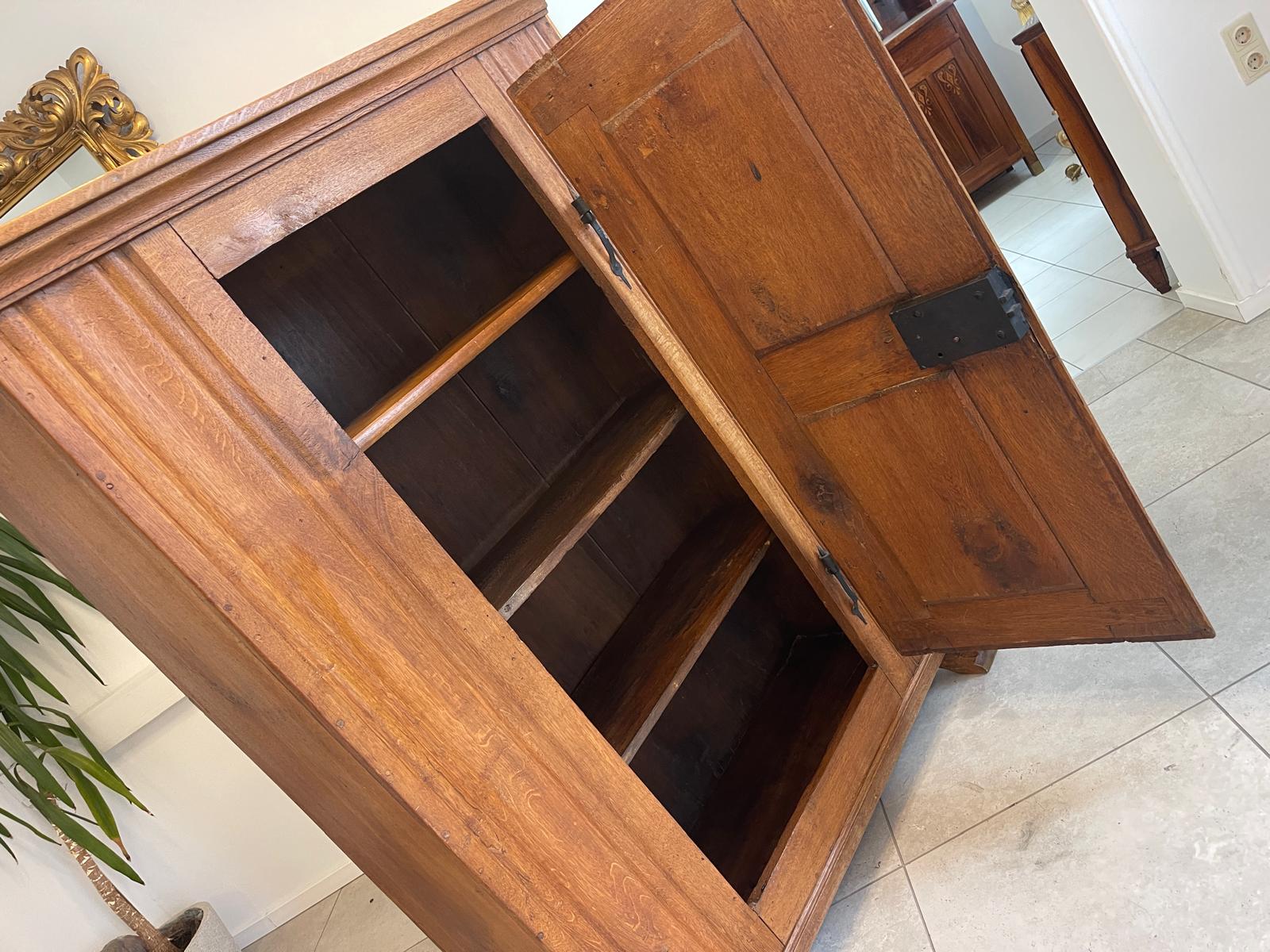 Originaler Eichenschrank Rauchschrank Kasten um 1800 G1344
