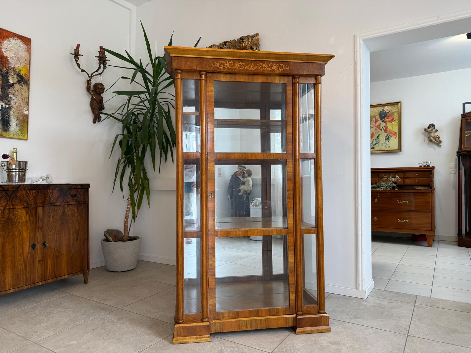 Vitrine im Biedermeier Stil Bücherschrank Glasschrank Edel G1884