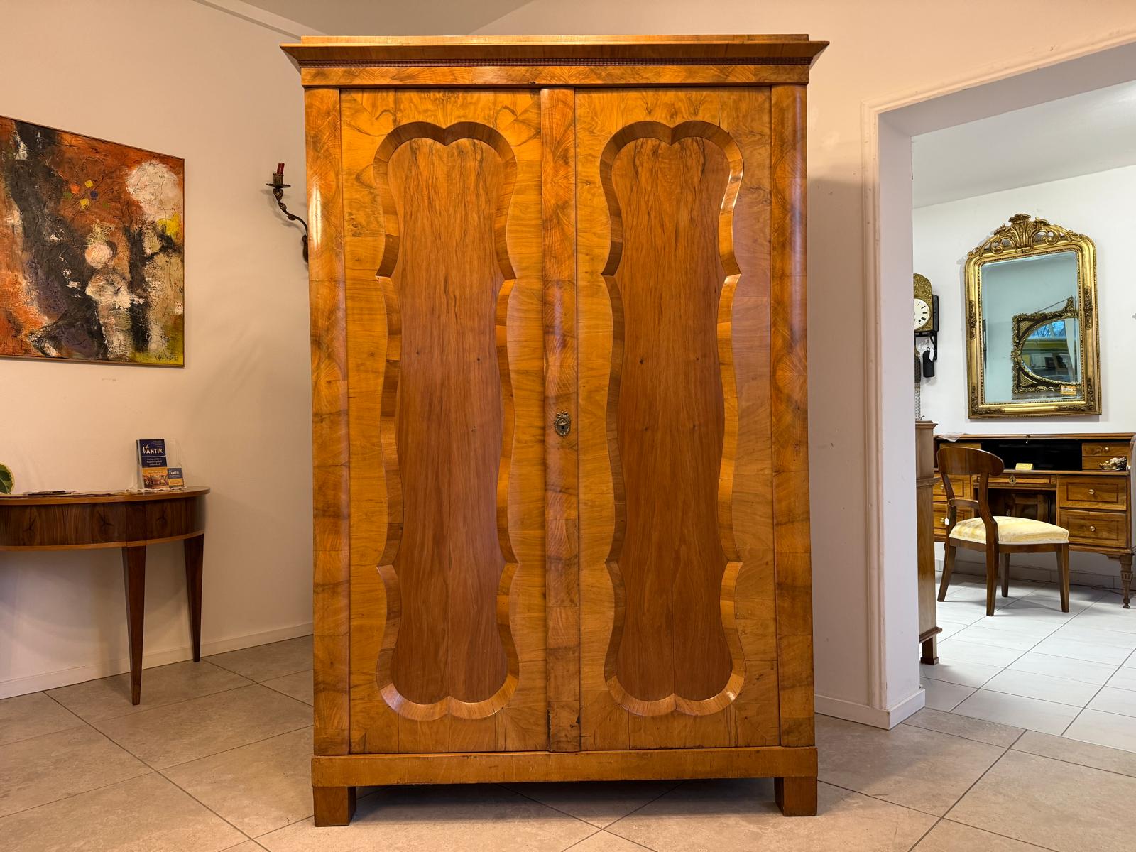 Original Biedermeier Schrank Kleiderkasten Keilschrank G2329