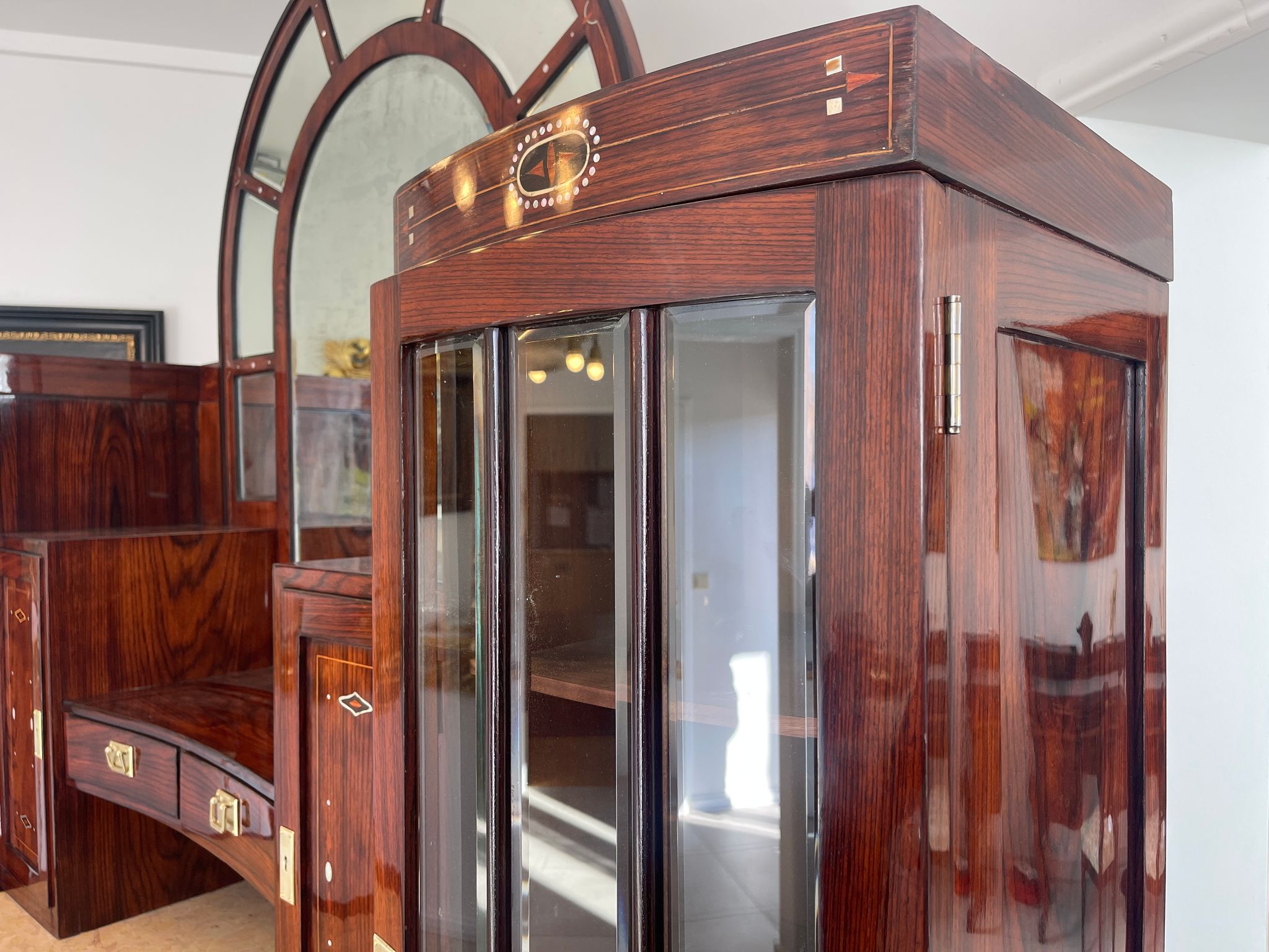 Sale Restauriertes Jugendstil Designerbuffet Bibliotheksschrank Antiquität G1379