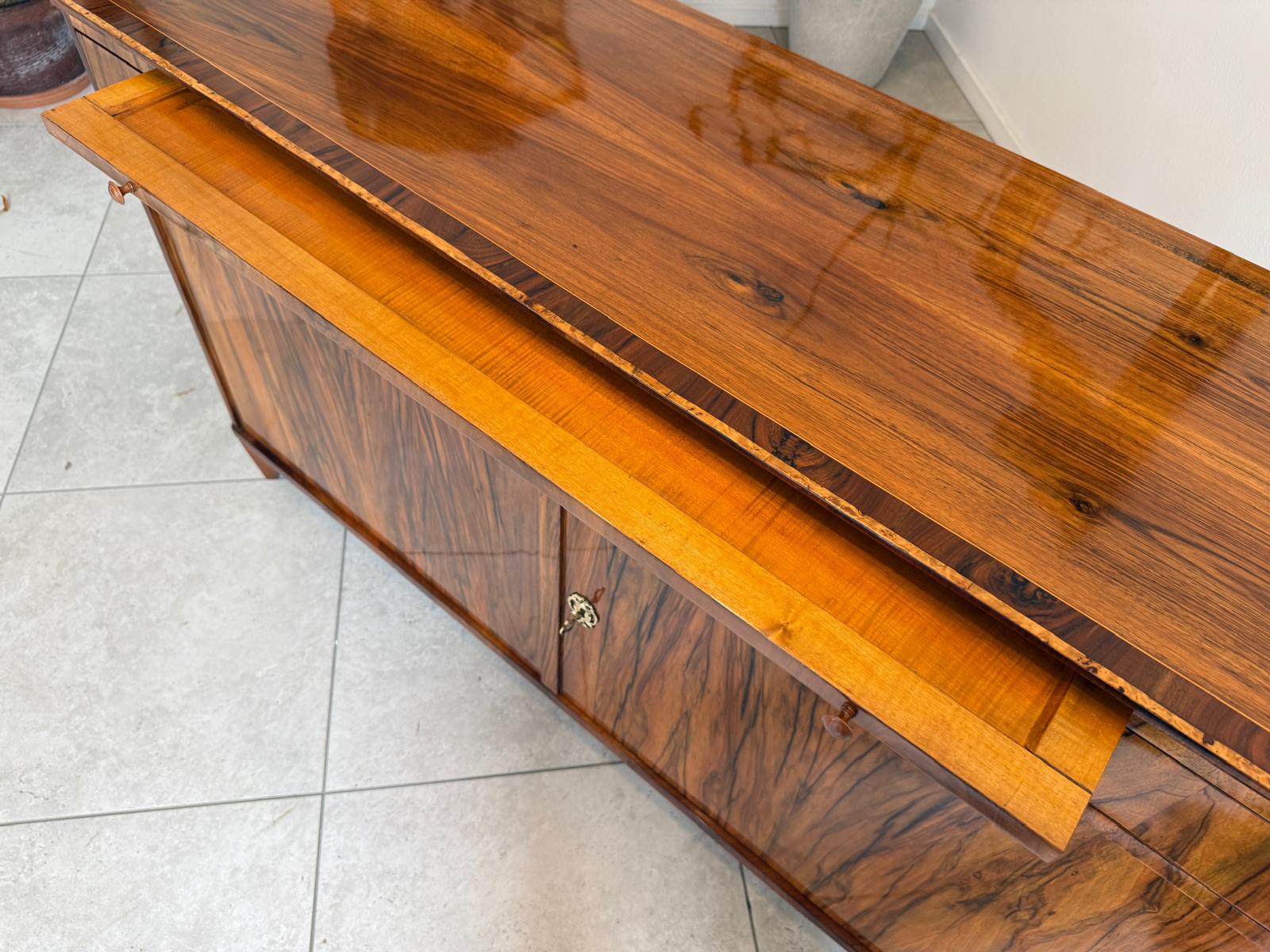 Restaurierte Biedermeier Anrichte Sideboard Antiquität Nussholz G1836-1