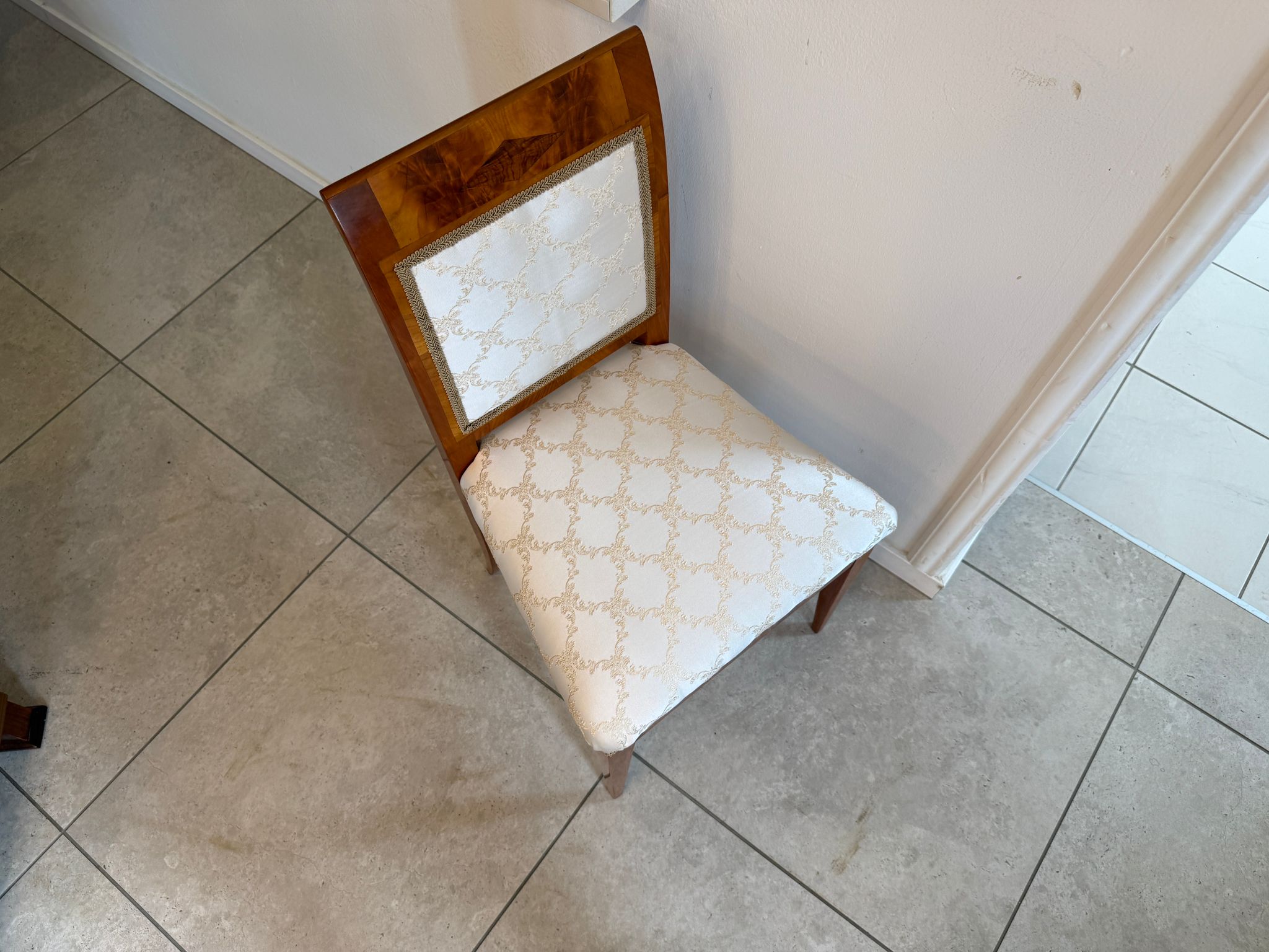 SALE Restaurierter Biedermeier Sessel Nussholz Stuhl Antiquität D1196