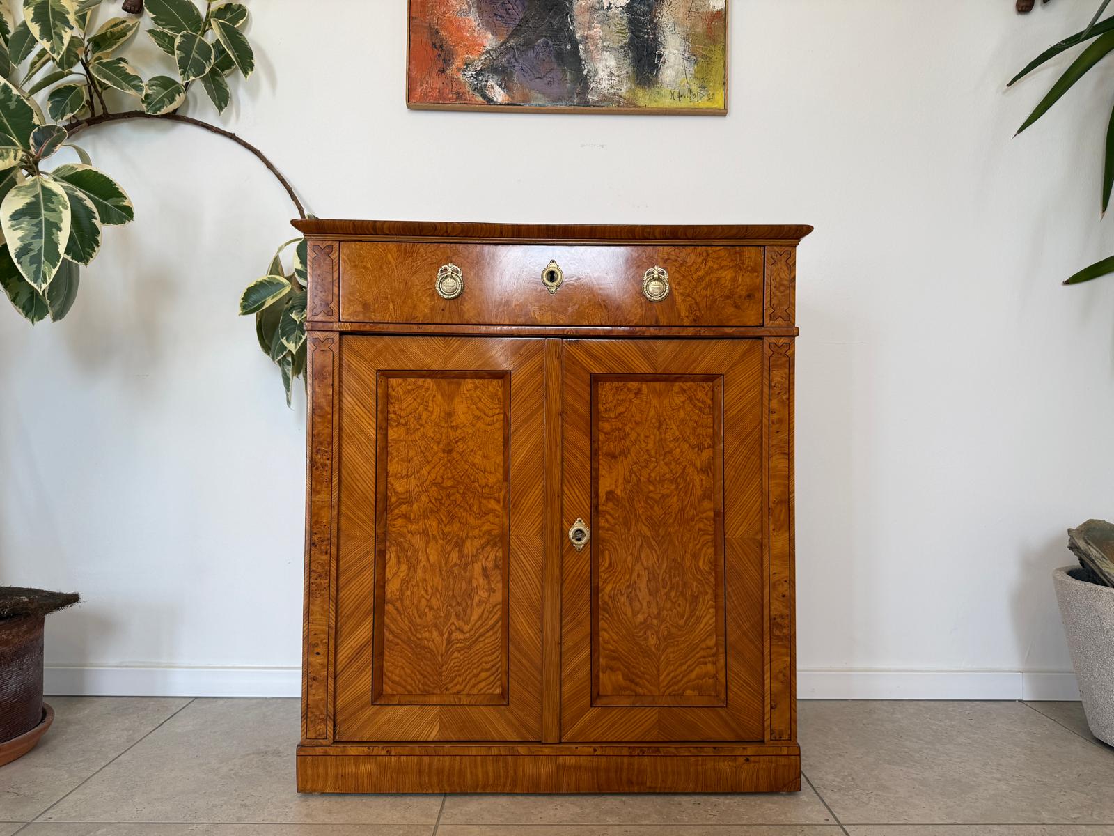 Restauriertes Biedermeier Trumeau Anrichte Antiquität D1193