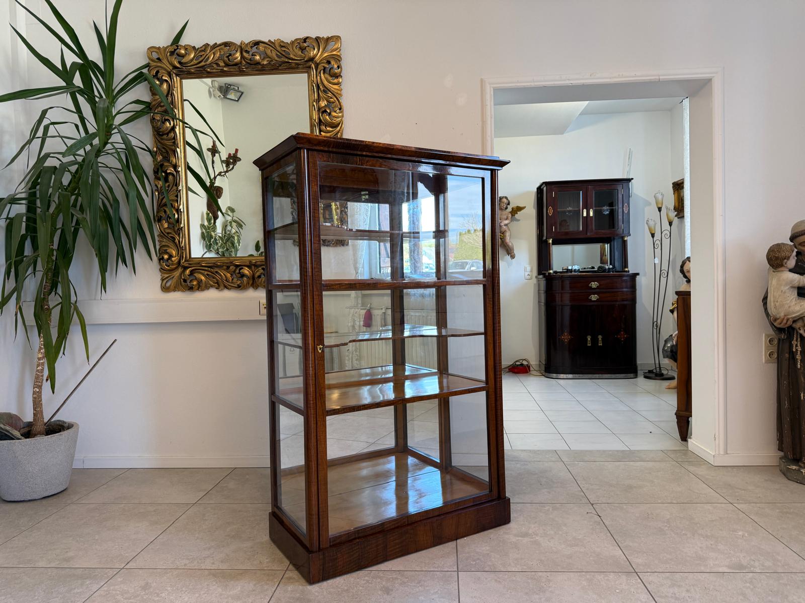 Biedermeier Vitrine Bücherschrank Nussholz Restauriert Antiquität D2394