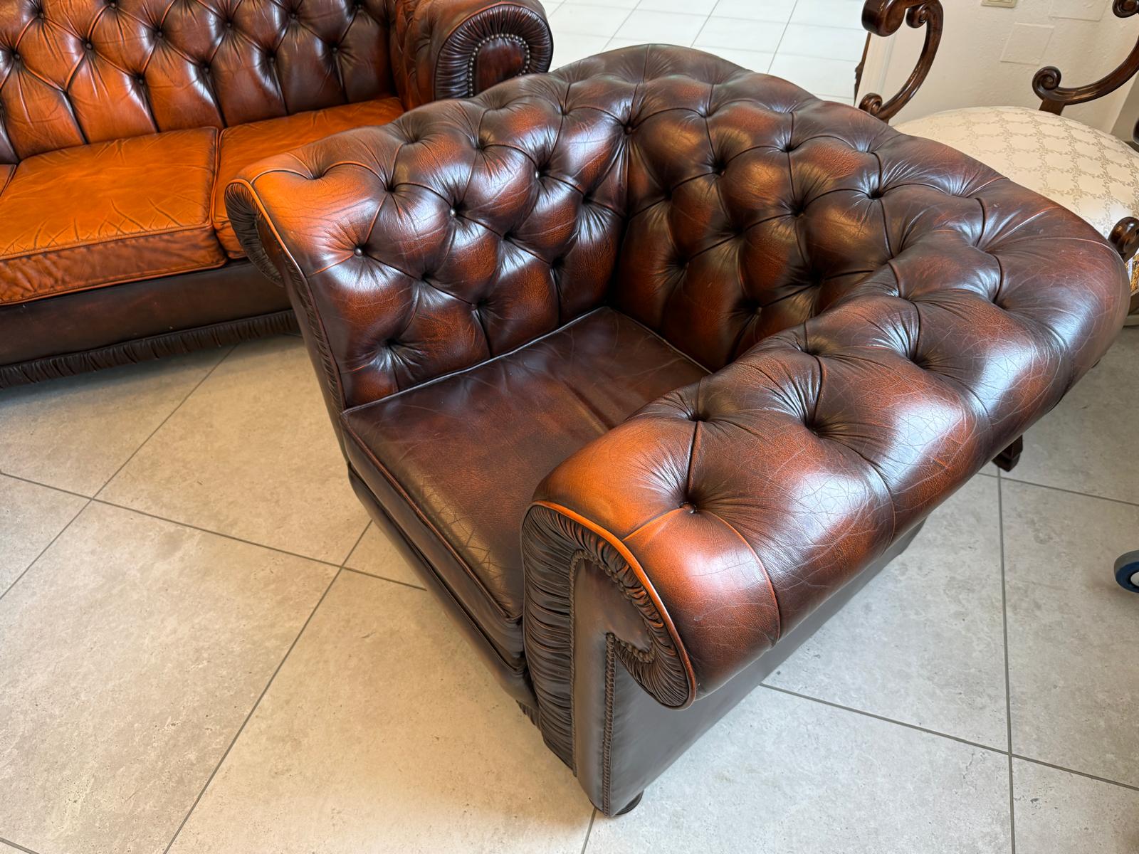 Chesterfield Ensemble 3 teilig Ledersofa Fauteuils Clubmöbel Cultmöbel D1214