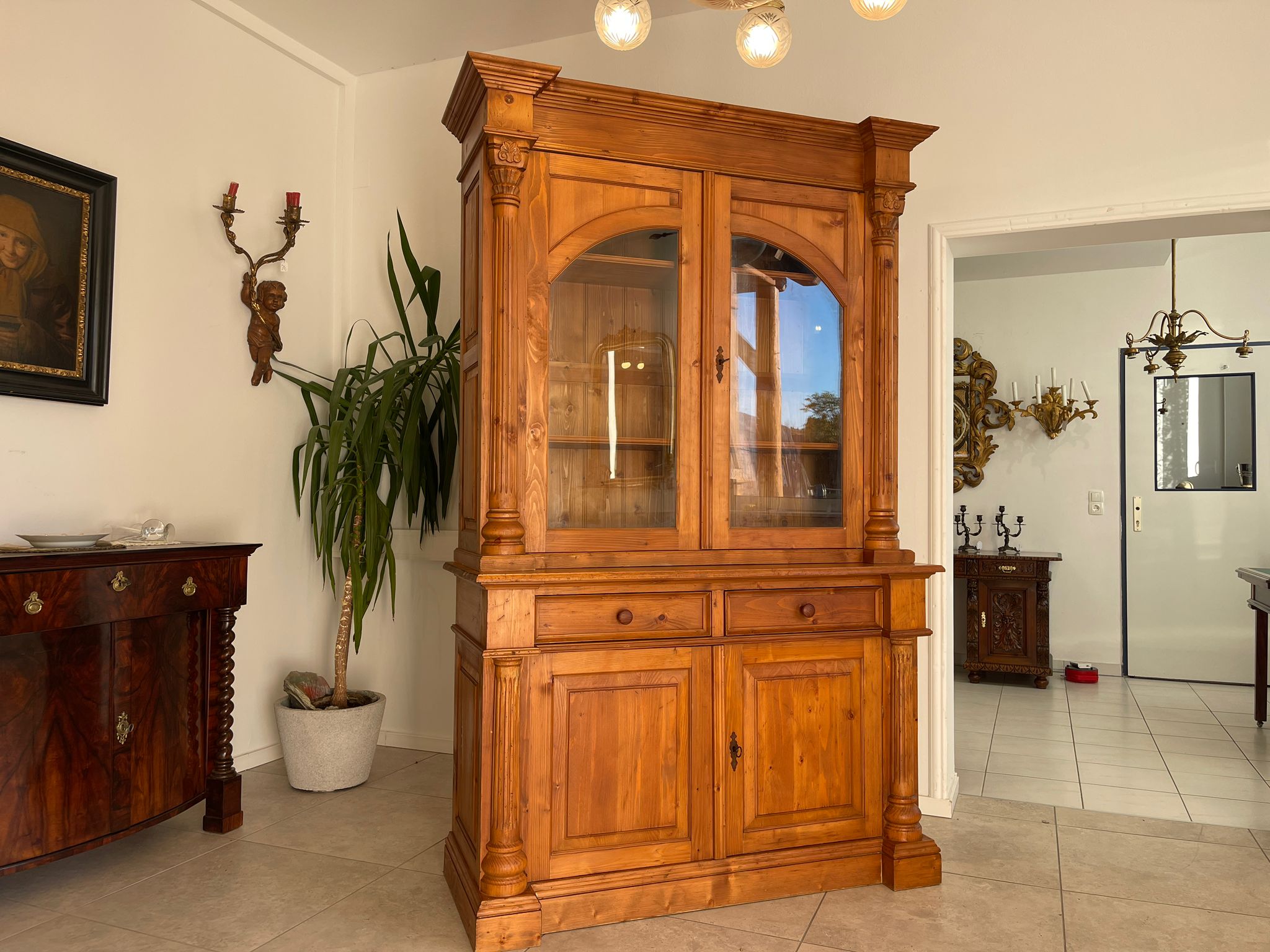 abfd38b7-8cb0-4fbf-b9a8-161031b679c7 Bäuerlicher Vitrinenschrank Bücherschrank Bauernschrank A4984