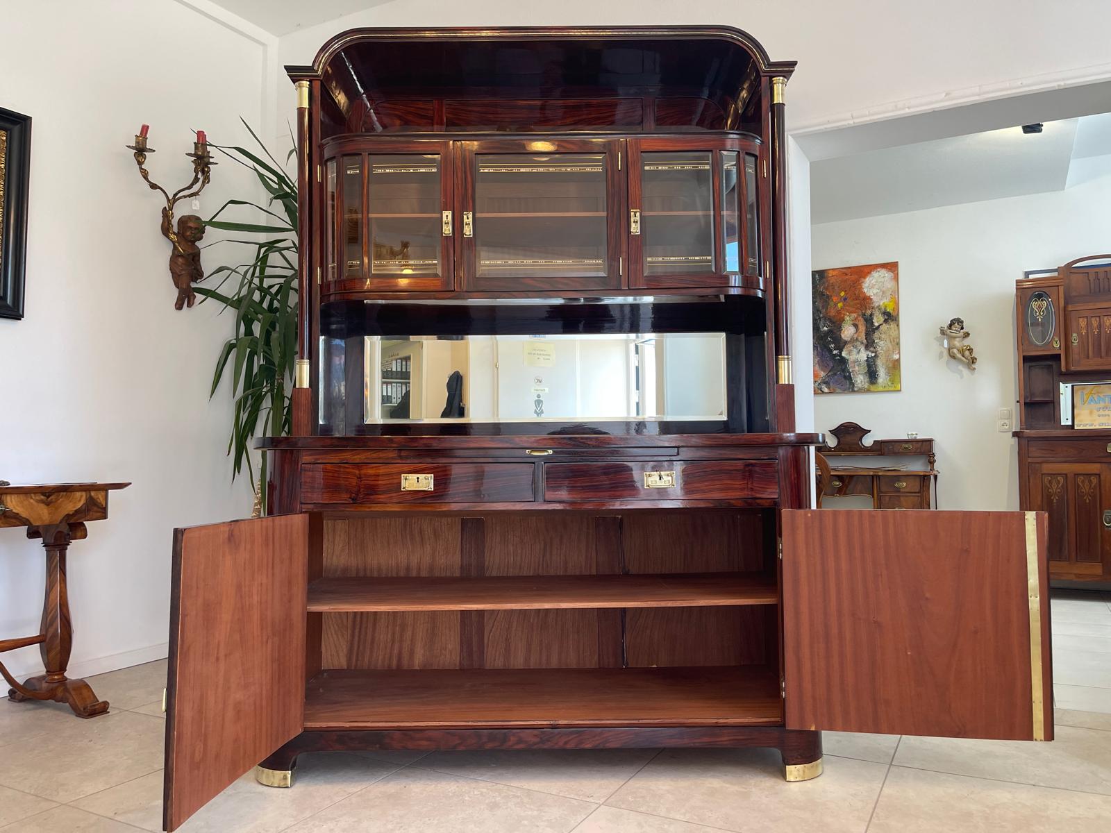 Sale Restauriertes Jugendstil Designerbuffet Aufsatzbuffet Bücherschrank G1376