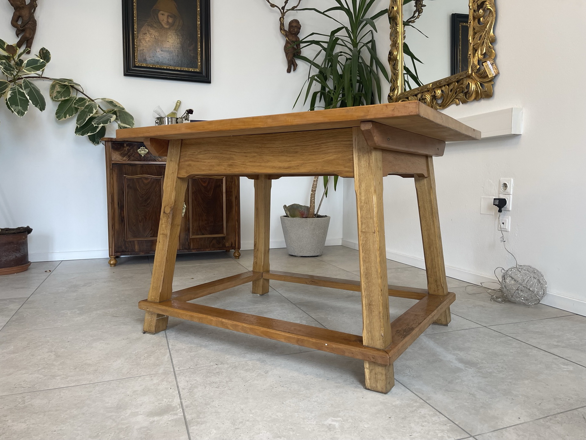 Bauernschrank_191 alter Bauerntisch Massivholztisch Gasthaustisch B1513