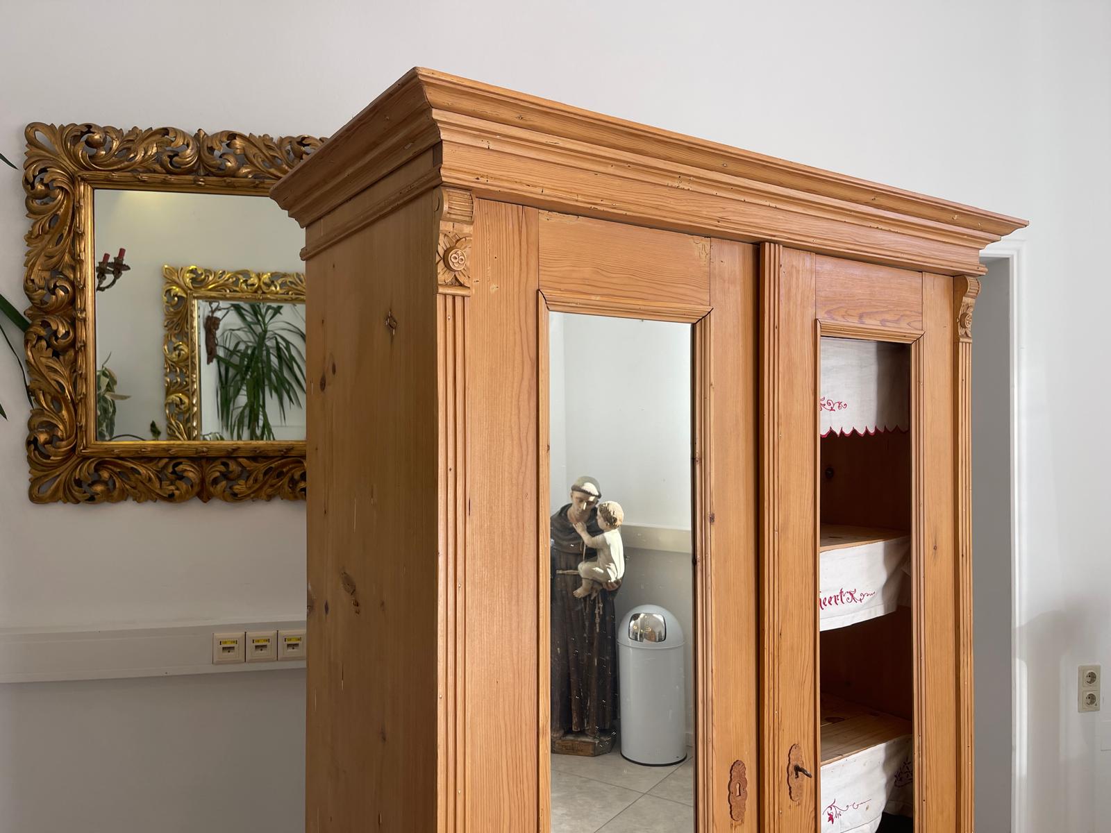 Bäuerliche Vitrine Bauernvitrine Bauernschrank Naturholz Bücherschrank G1282