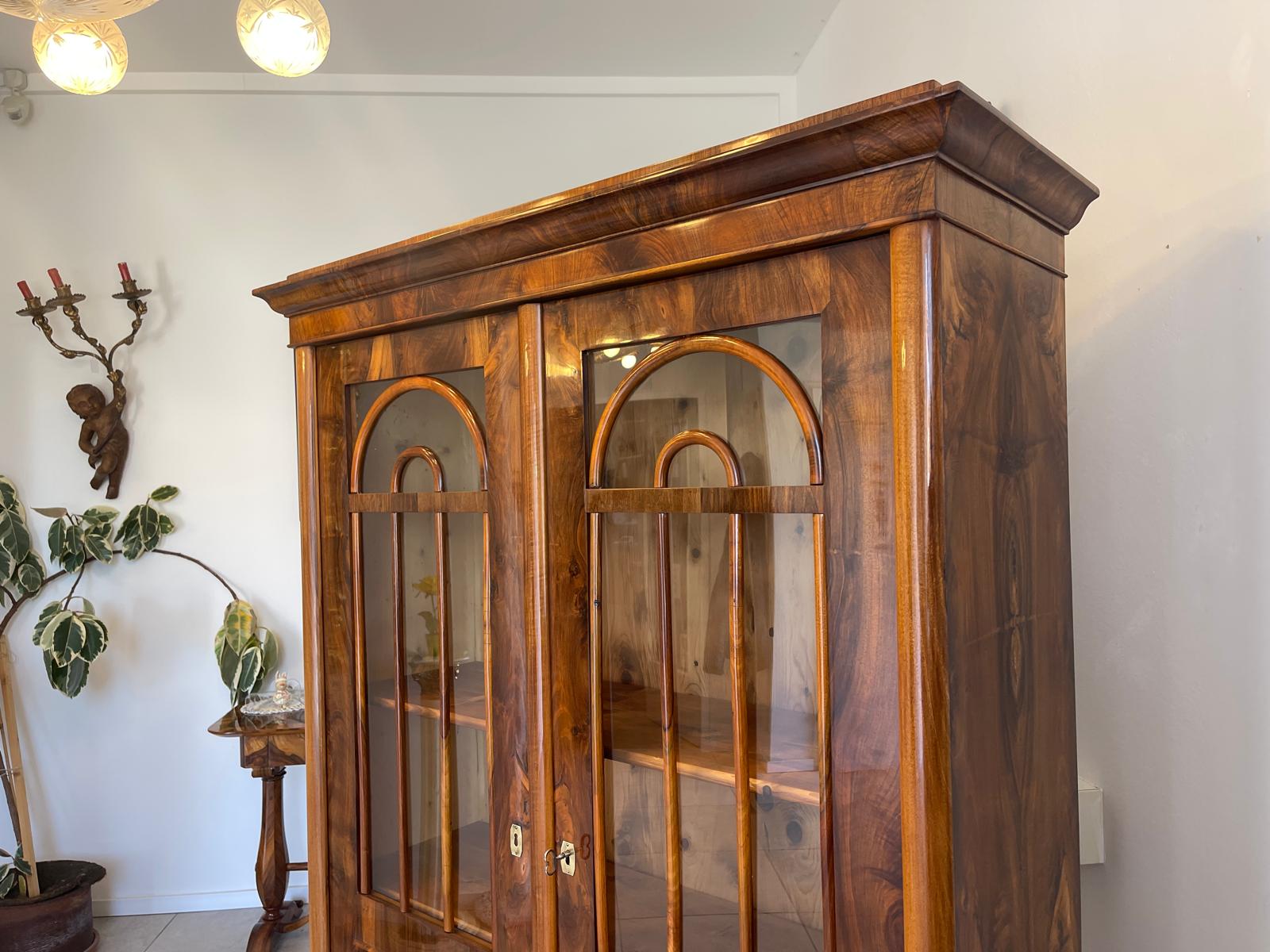 TRAUM Restaurierte Biedermeier Vitrine Bücherschrank Glasschrank ANTIQUITÄT G1371
