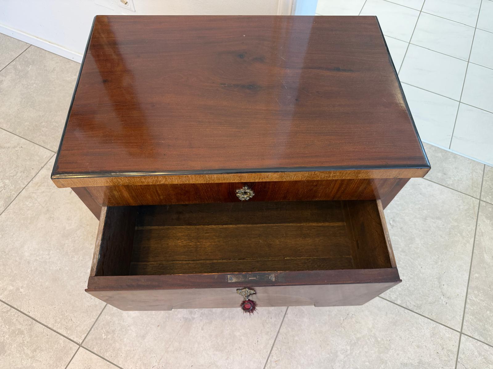 Biedermeier Kommode 3 Ladenkommode Nussholz Antiquität D2760