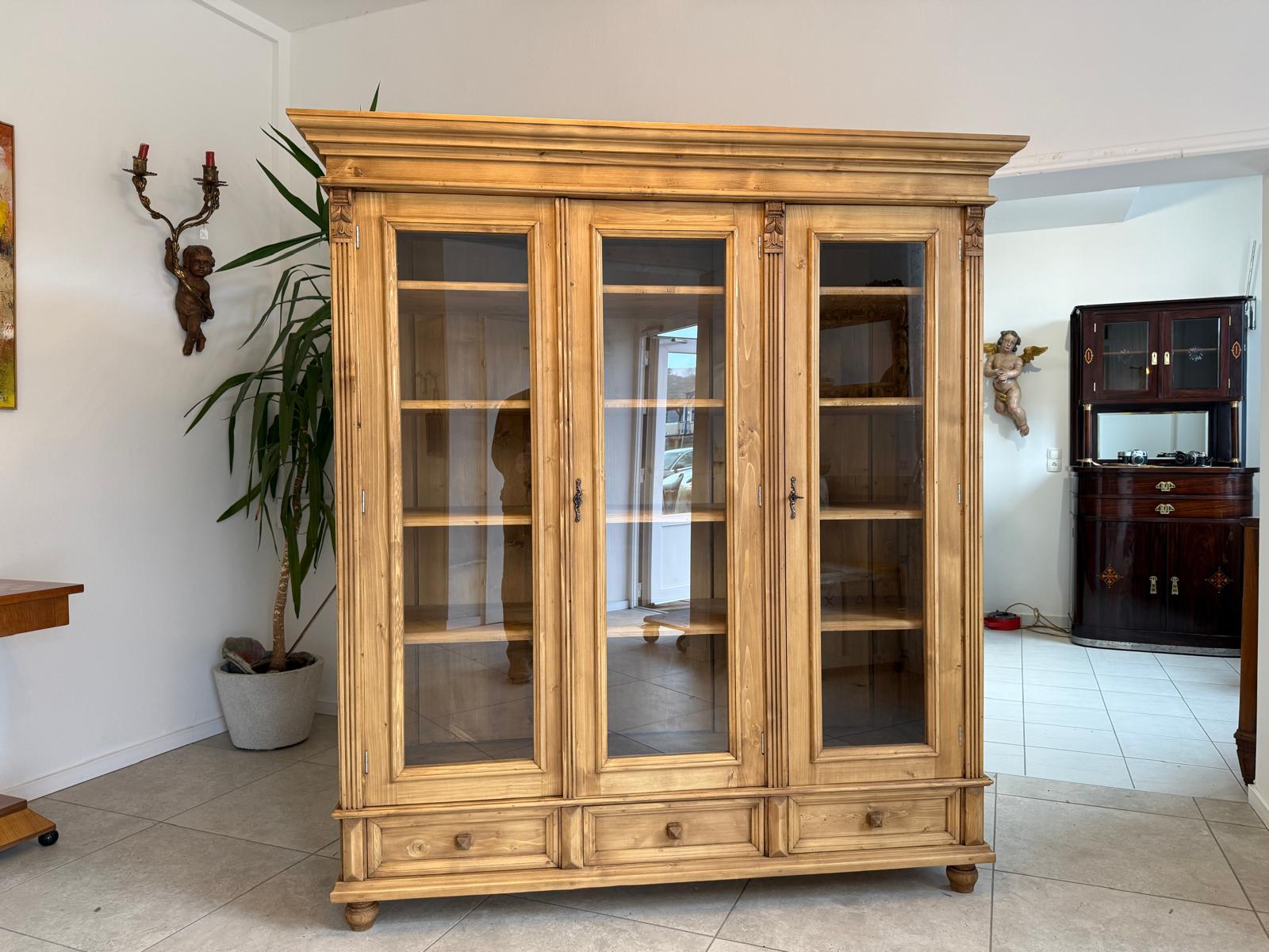 Bäuerliche Vitrine Bauernvitrine Naturholz Bücherschrank D2288