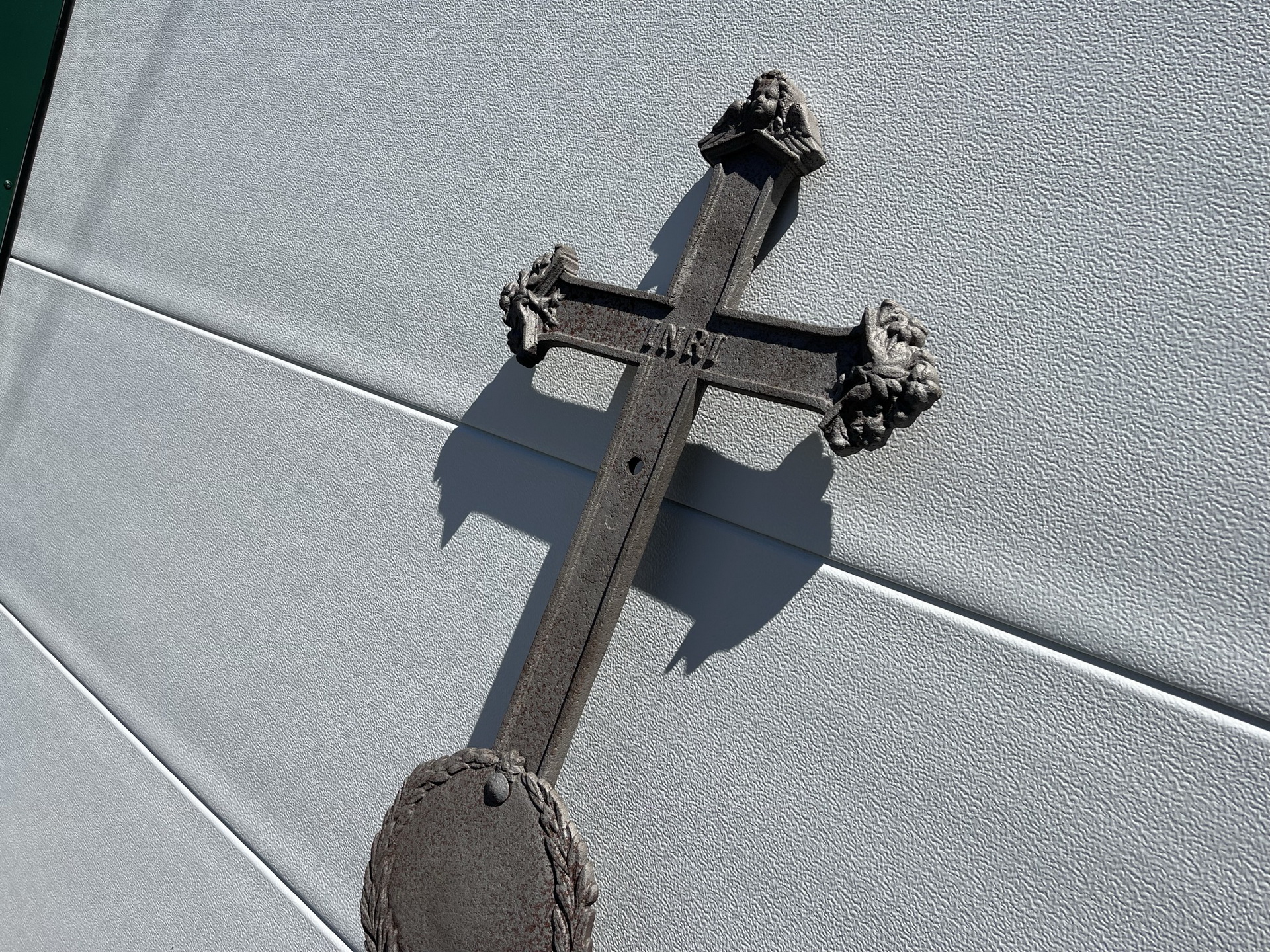 kreuz-jesus-inri_14gQcn4hJuttvOE Friedhofskreuz Kreuz Grabstätte Jesus Maria i1664
