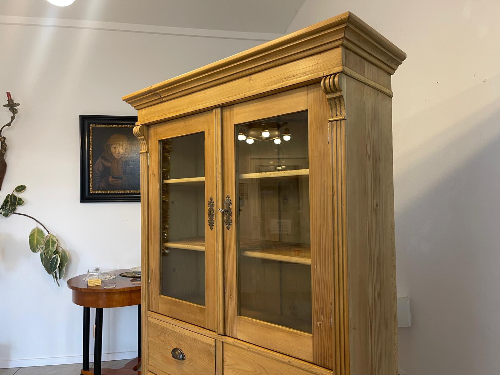 Bäuerliche Vitrine Bauernvitrine Naturholz Bücherschrank Bauernstube G1245
