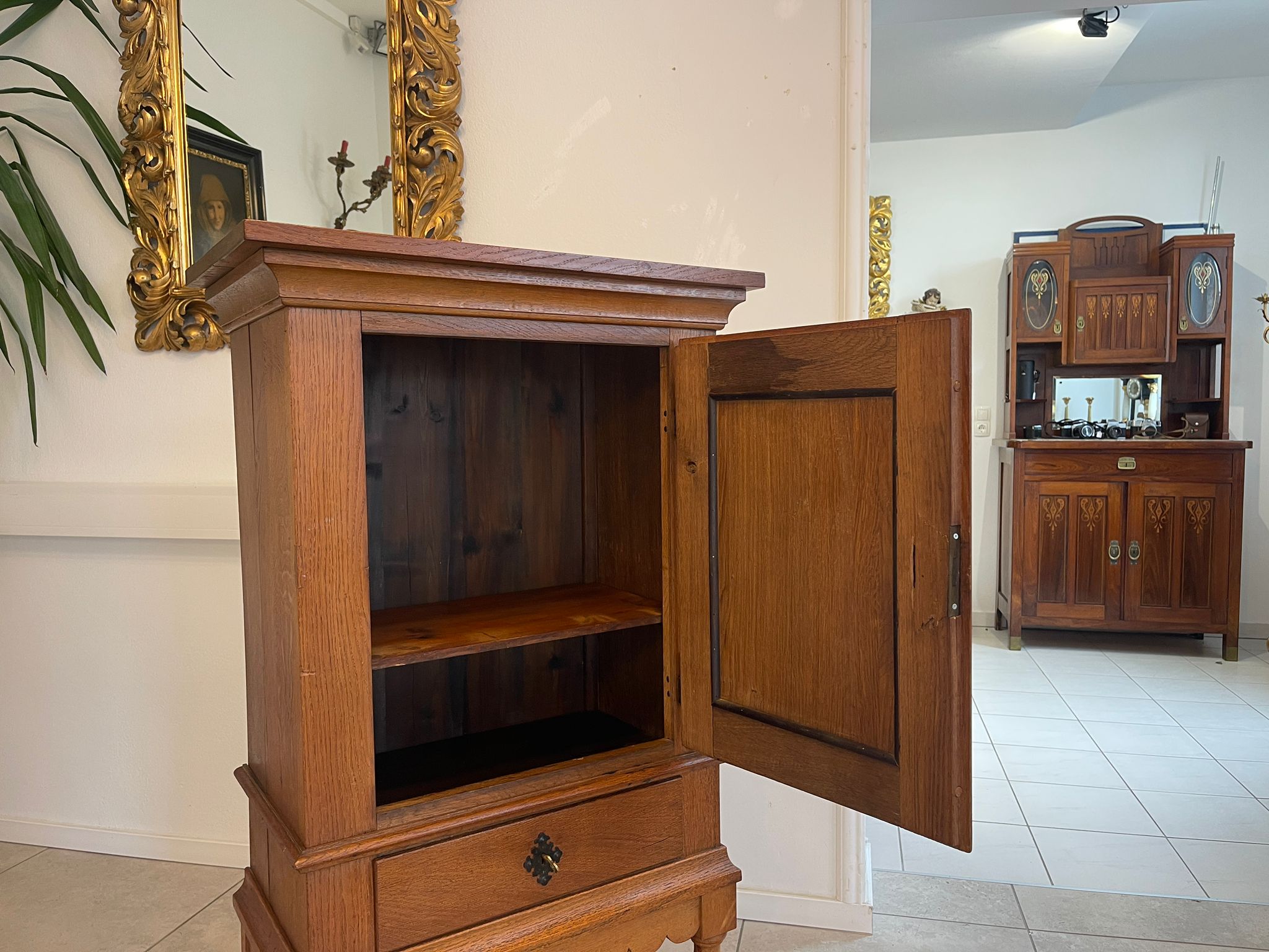 Stollenschrank Eichenschrank aus dem 19. Jahrhundert Antiquität G1612