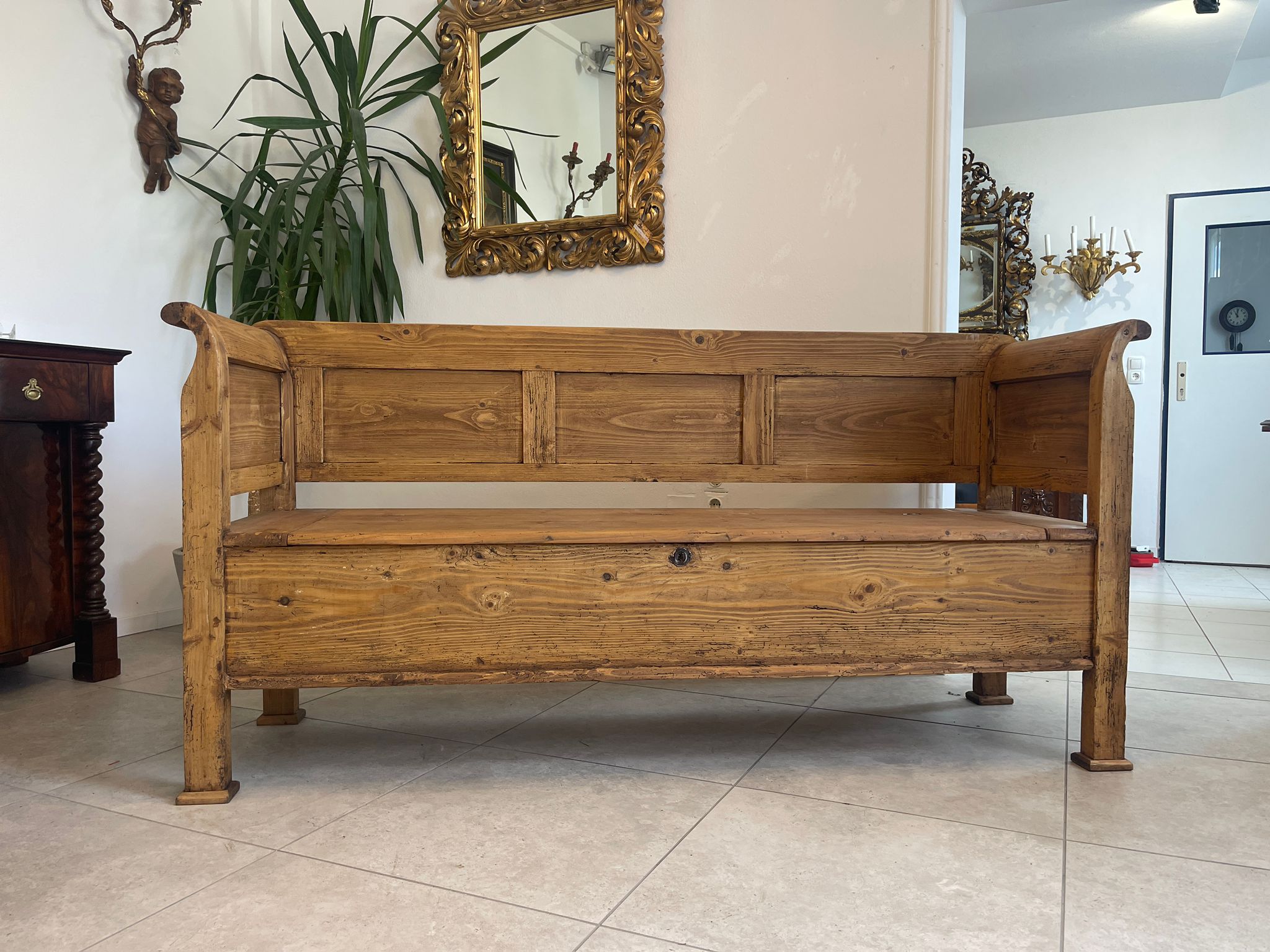 059a36cc-842c-4542-91c4-8f2bb0ff8235-1 Provinzielle ORIGINALE Biedermeier Truhenbank Landhausbank A4863