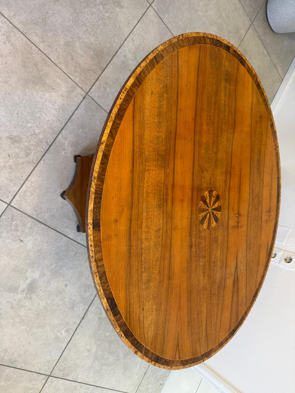 Originales ovales Biedermeier Tischerl Vasentisch Stempeltisch G1991