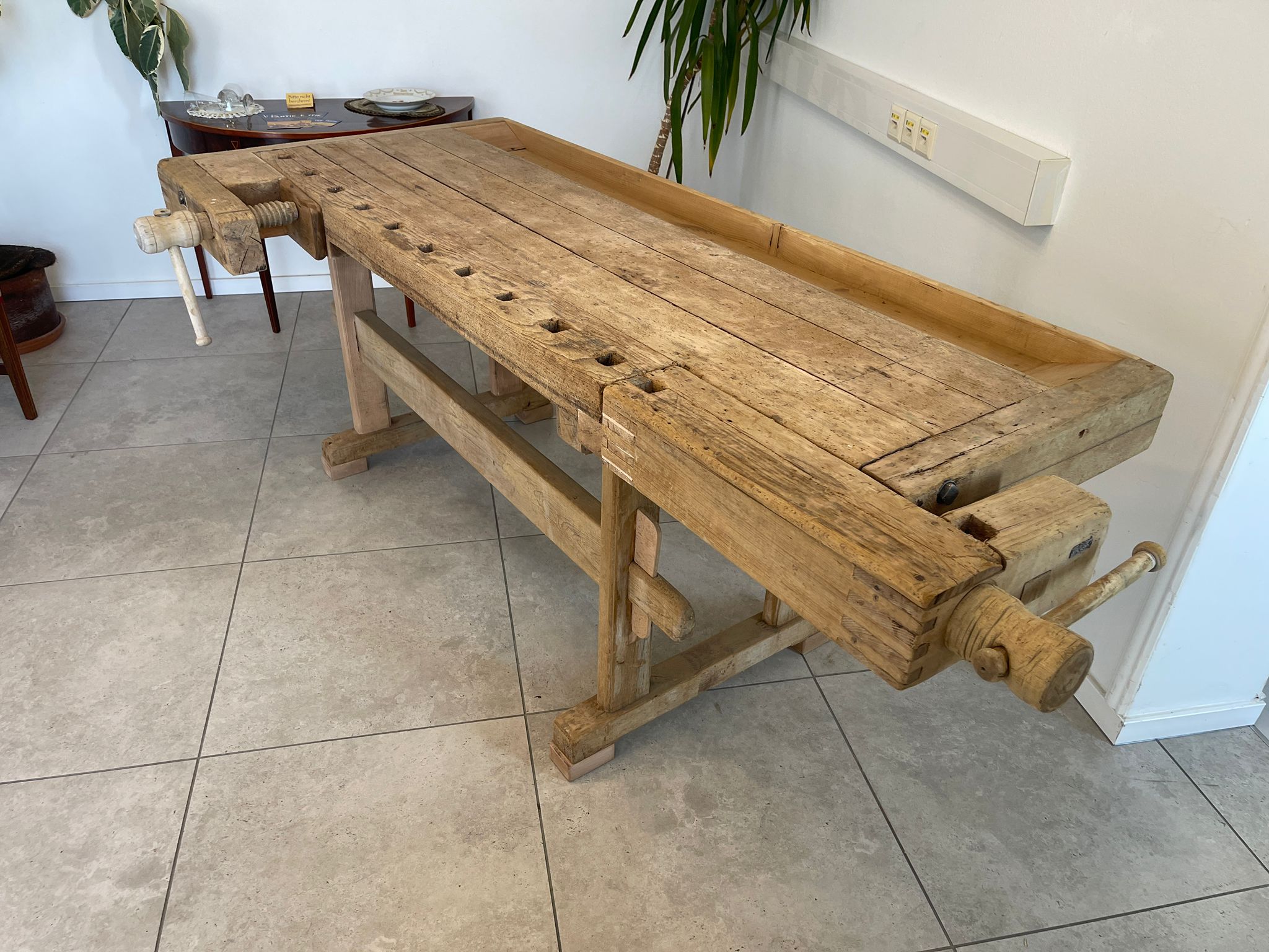 urige restaurierte Hobelbank, Werkbank, Küchentisch A5145