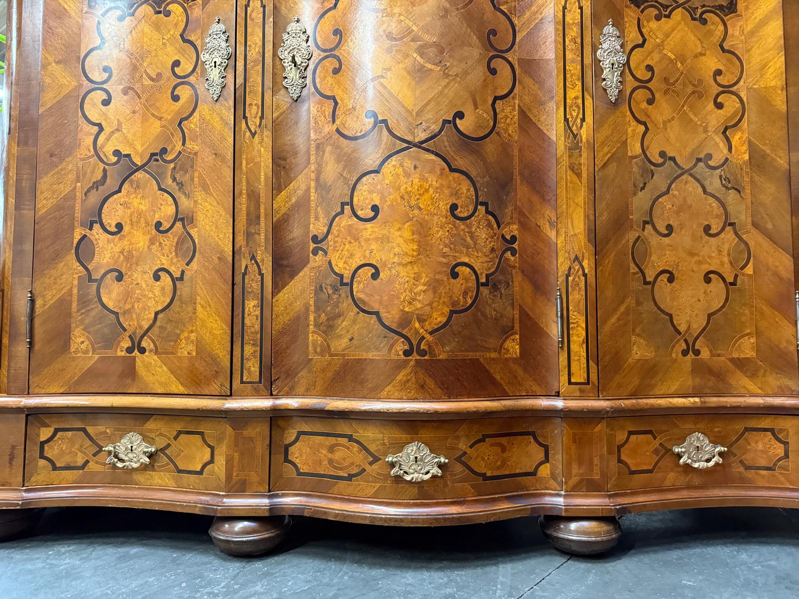 Barocker Hallenschrank Barockschrank Maria Theresienschrank G2313